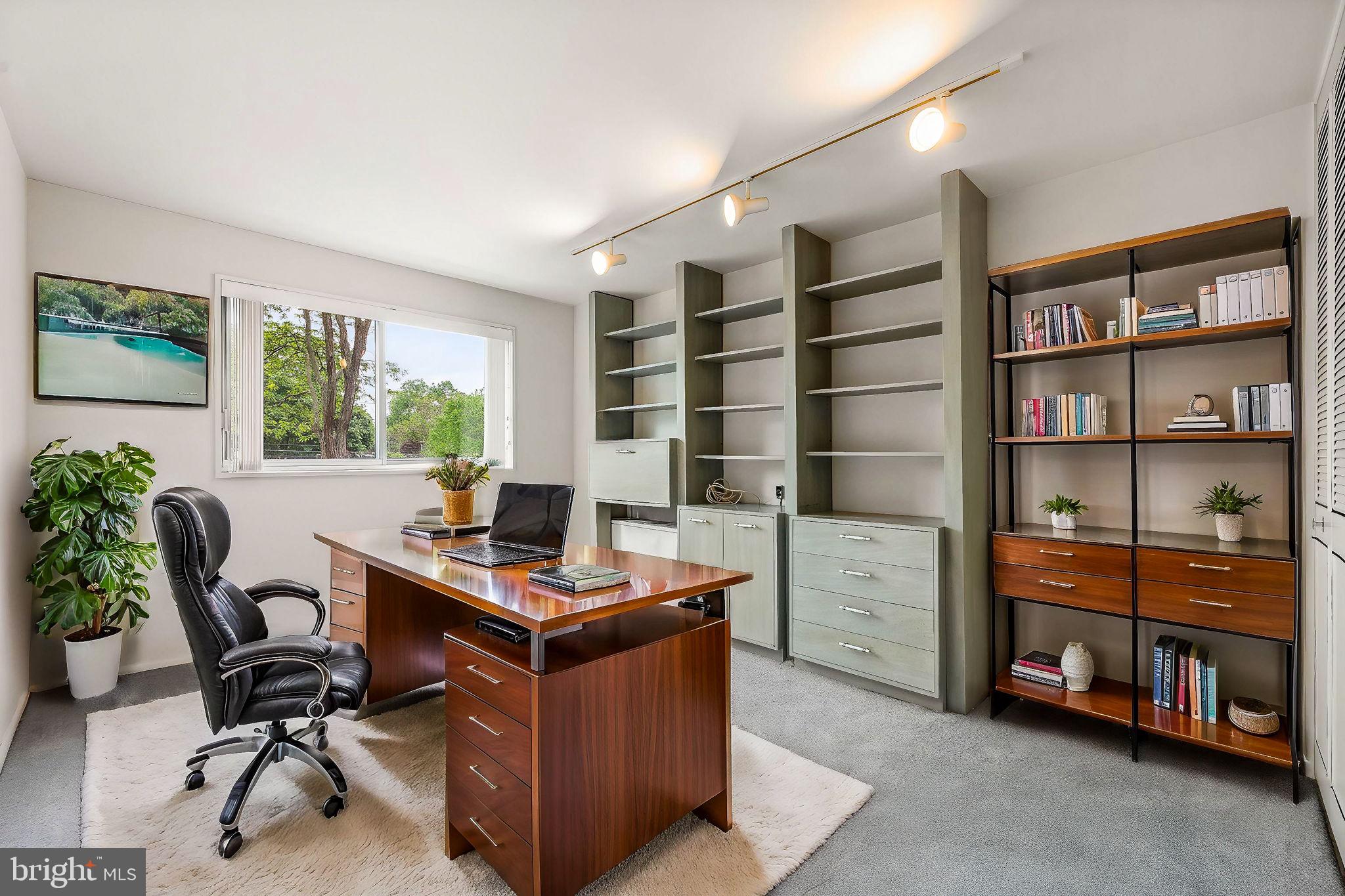 BEAVER HILL - Residential