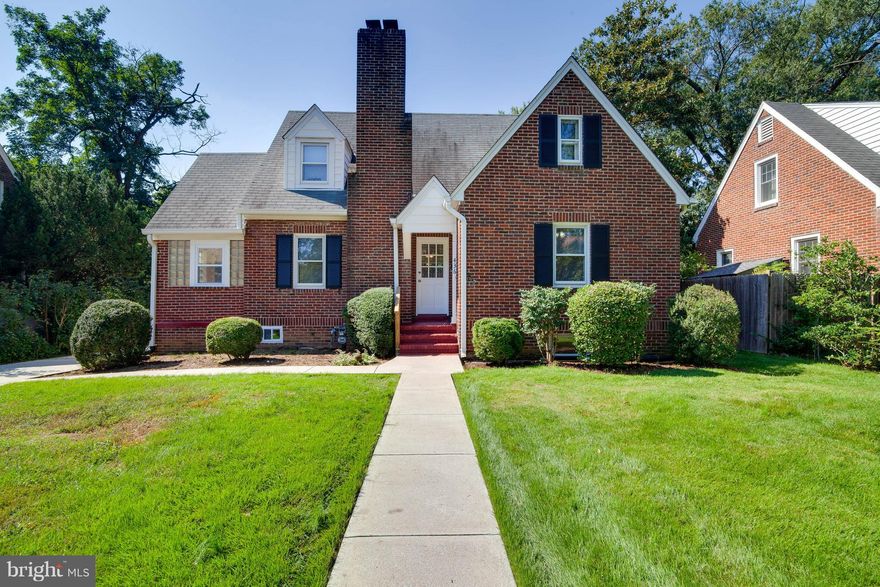 Great house on a great street in a great neighborhood!  Just blocks to the Metro, Clarendon and Ballston!  Charming Ashton Heights Cape Cod on a tree-lined street.  Updated Kitchen with new appliances and granite countertops.  Fresh paint throughout.  2 BRs and 1 BA on main and upper levels.  Bright Sunroom leads to a great backyard.  Two-car detached garage.  Don't miss this opportunity!