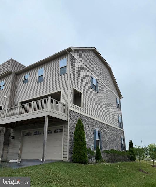 5831 EAGLEHEAD DRIVE