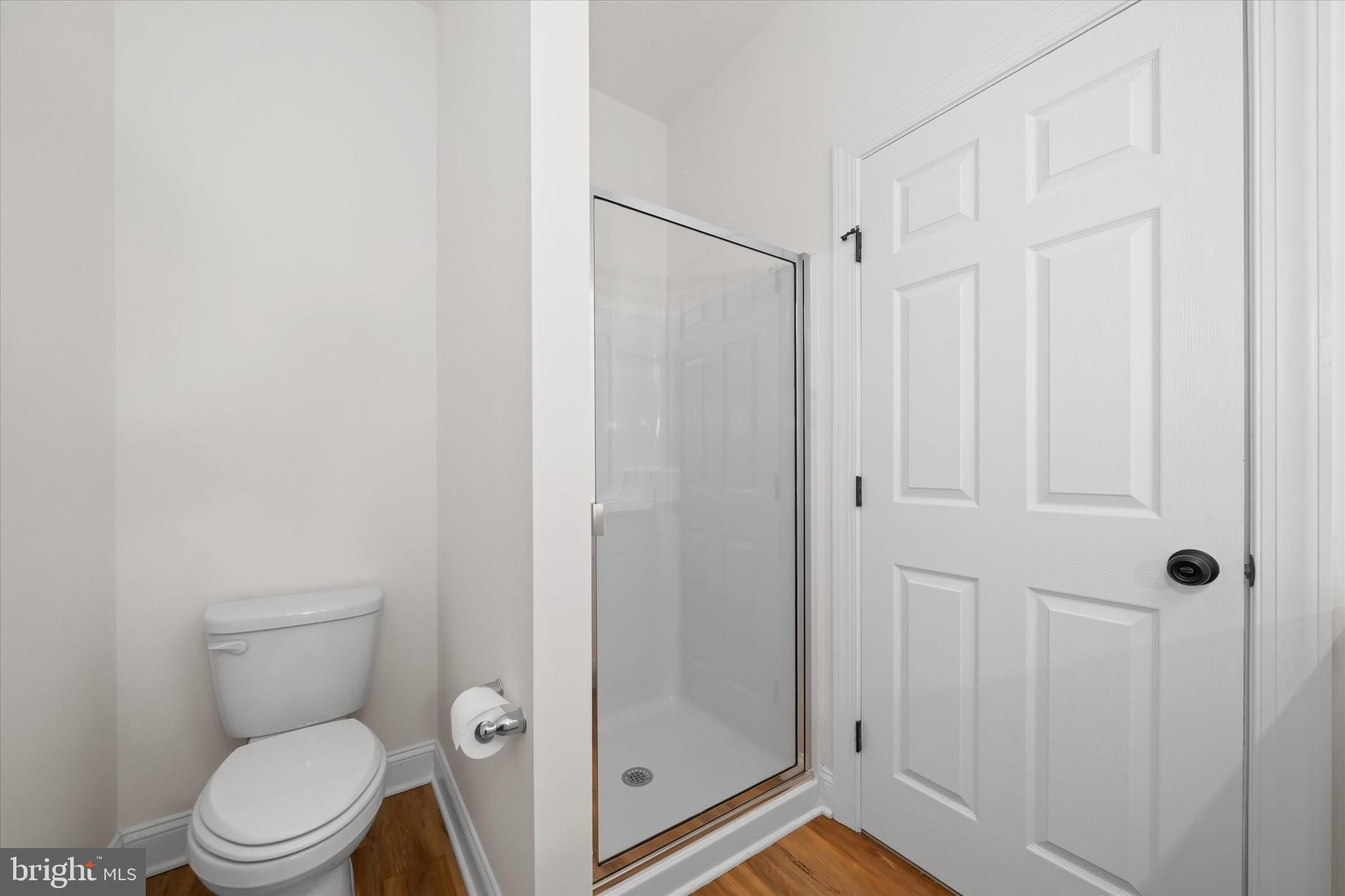 LINDEN HILL STATION - Residential Lease