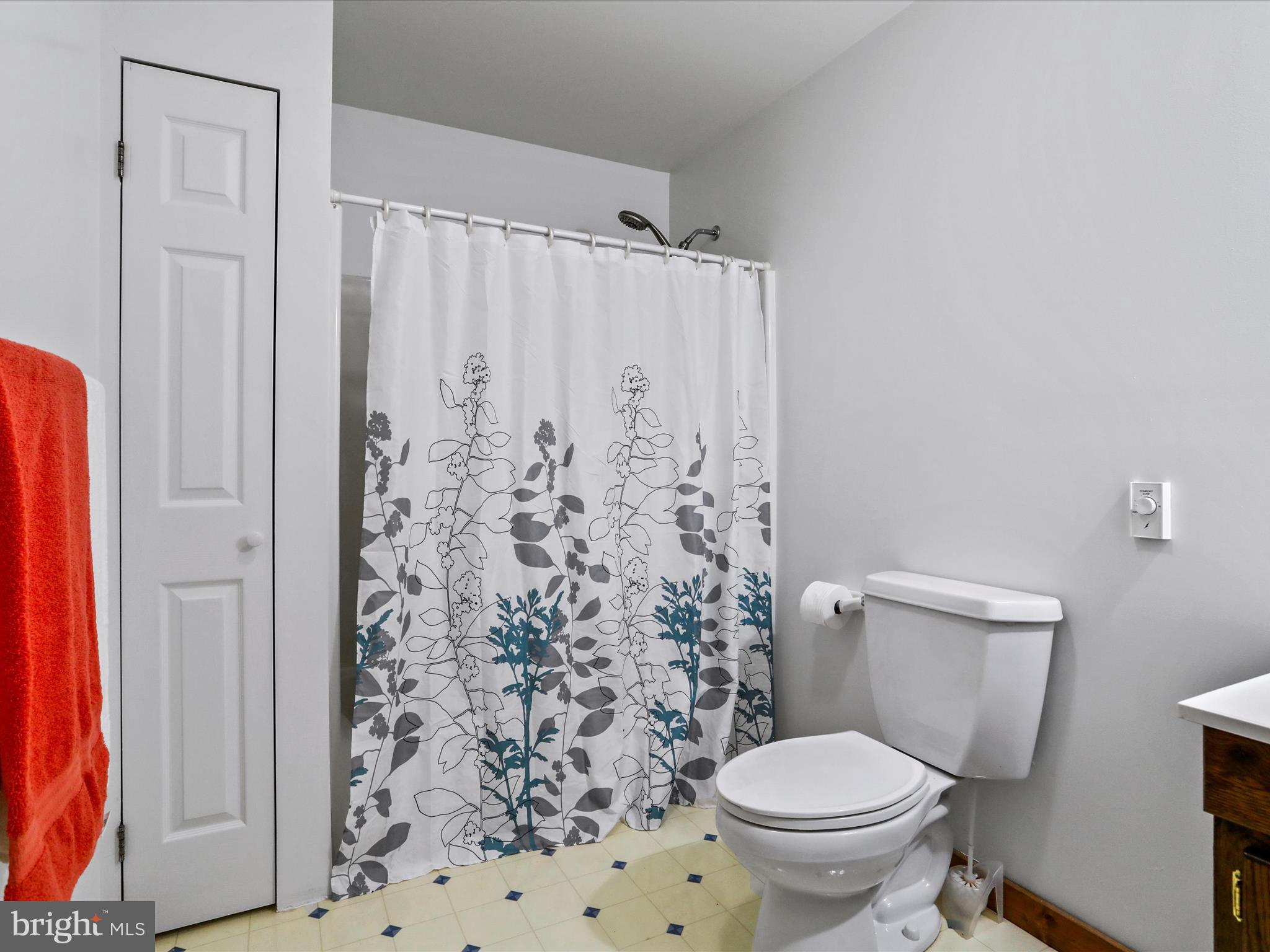 DEER SPRING WOODS - Residential