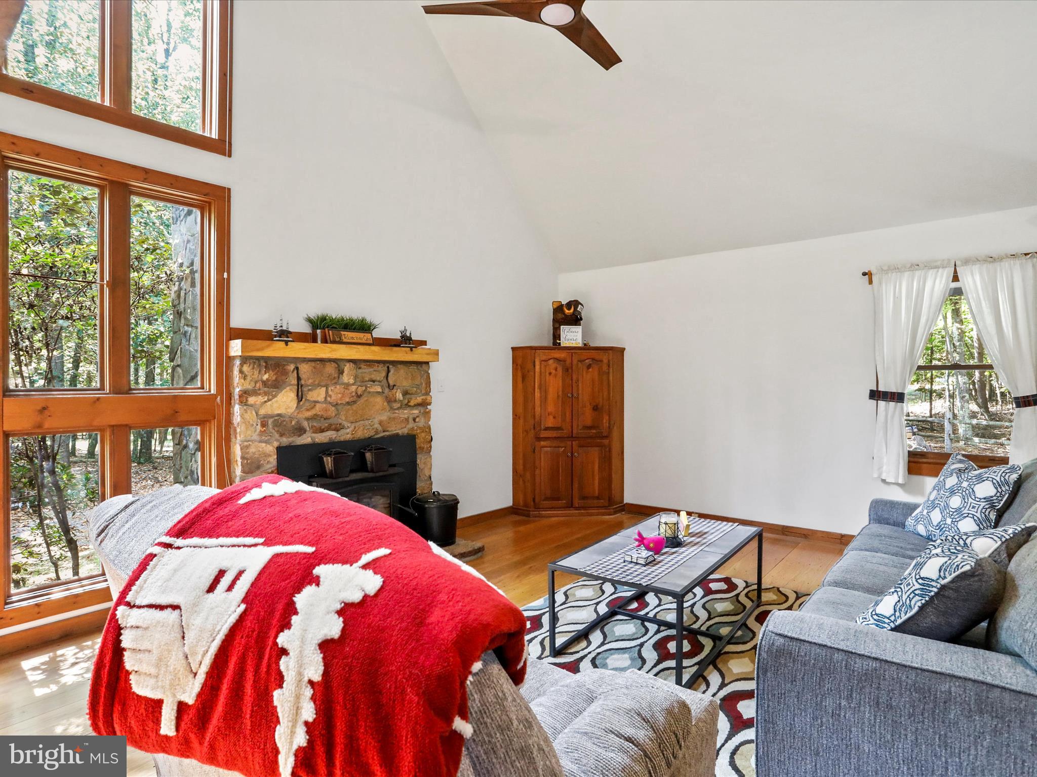 DEER SPRING WOODS - Residential