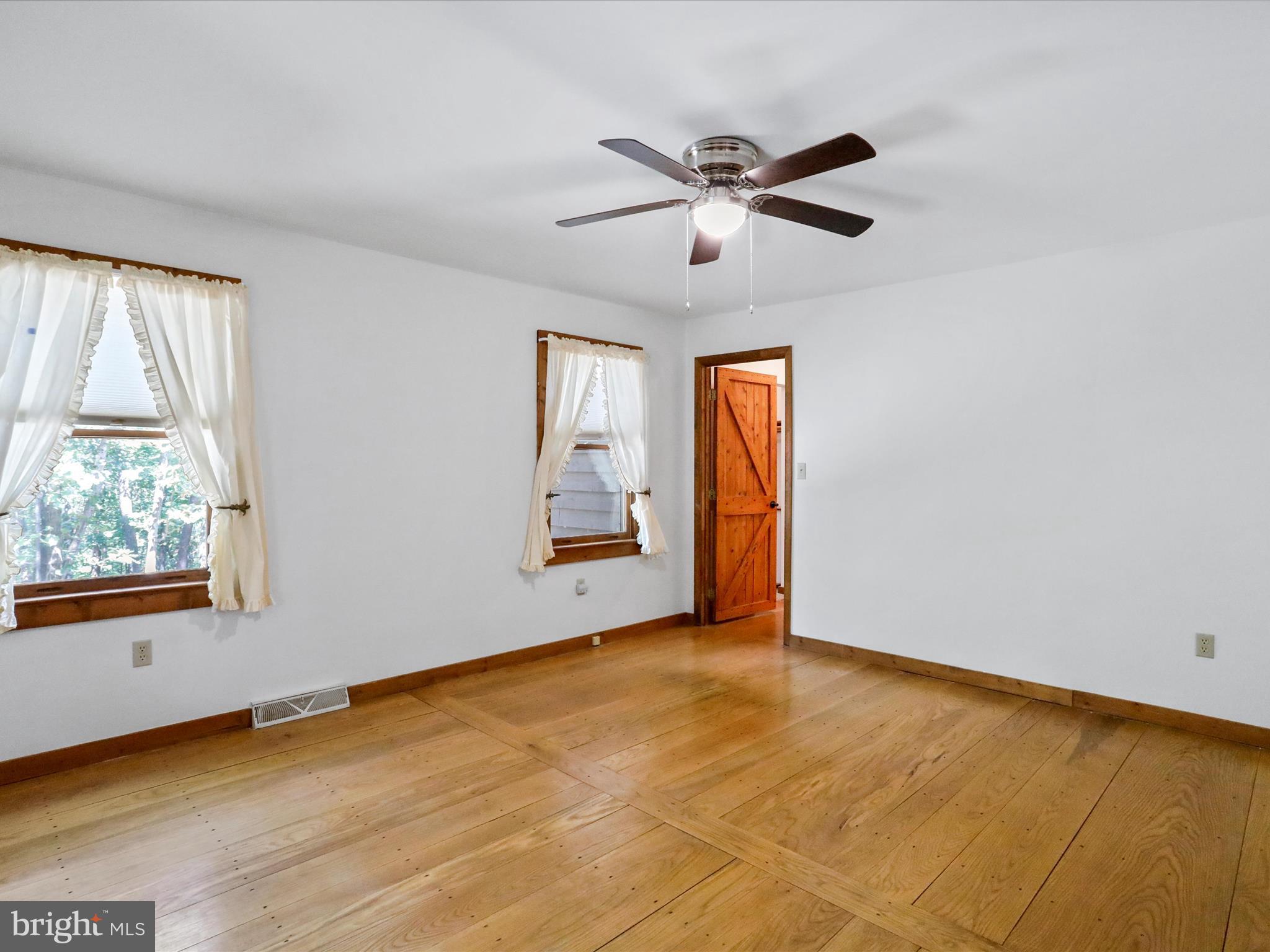 DEER SPRING WOODS - Residential