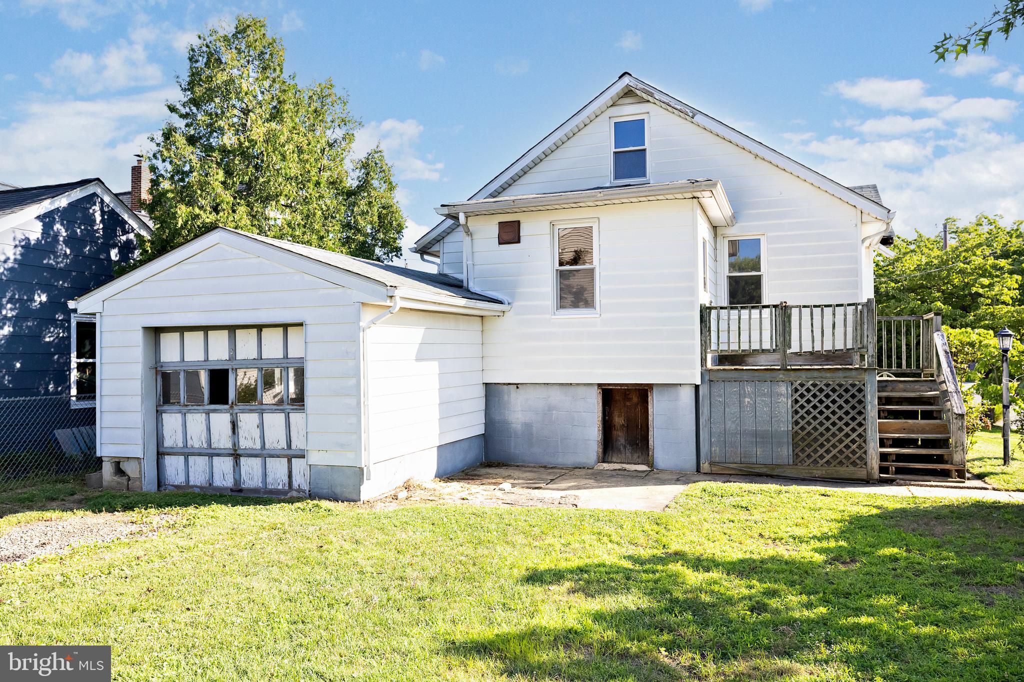 702 GASKILL AVENUE