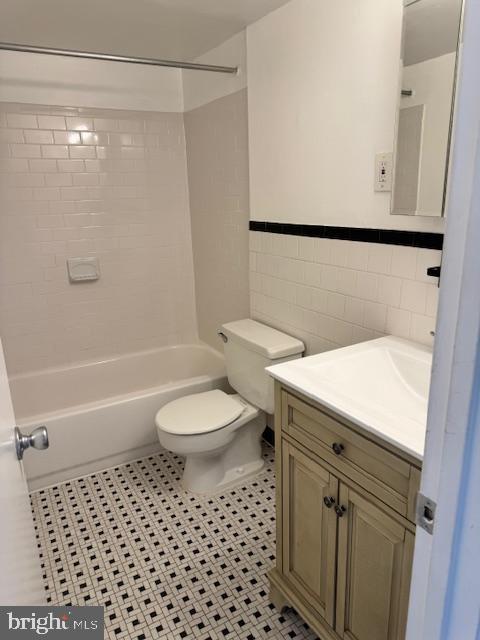 MONTPELIER VILLAGE - Residential Lease