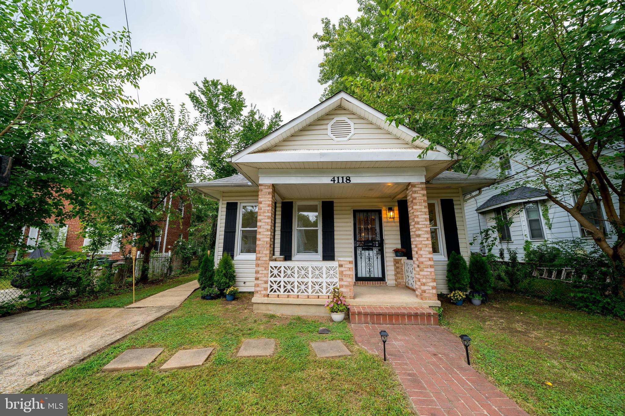 BRENTWOOD - Residential