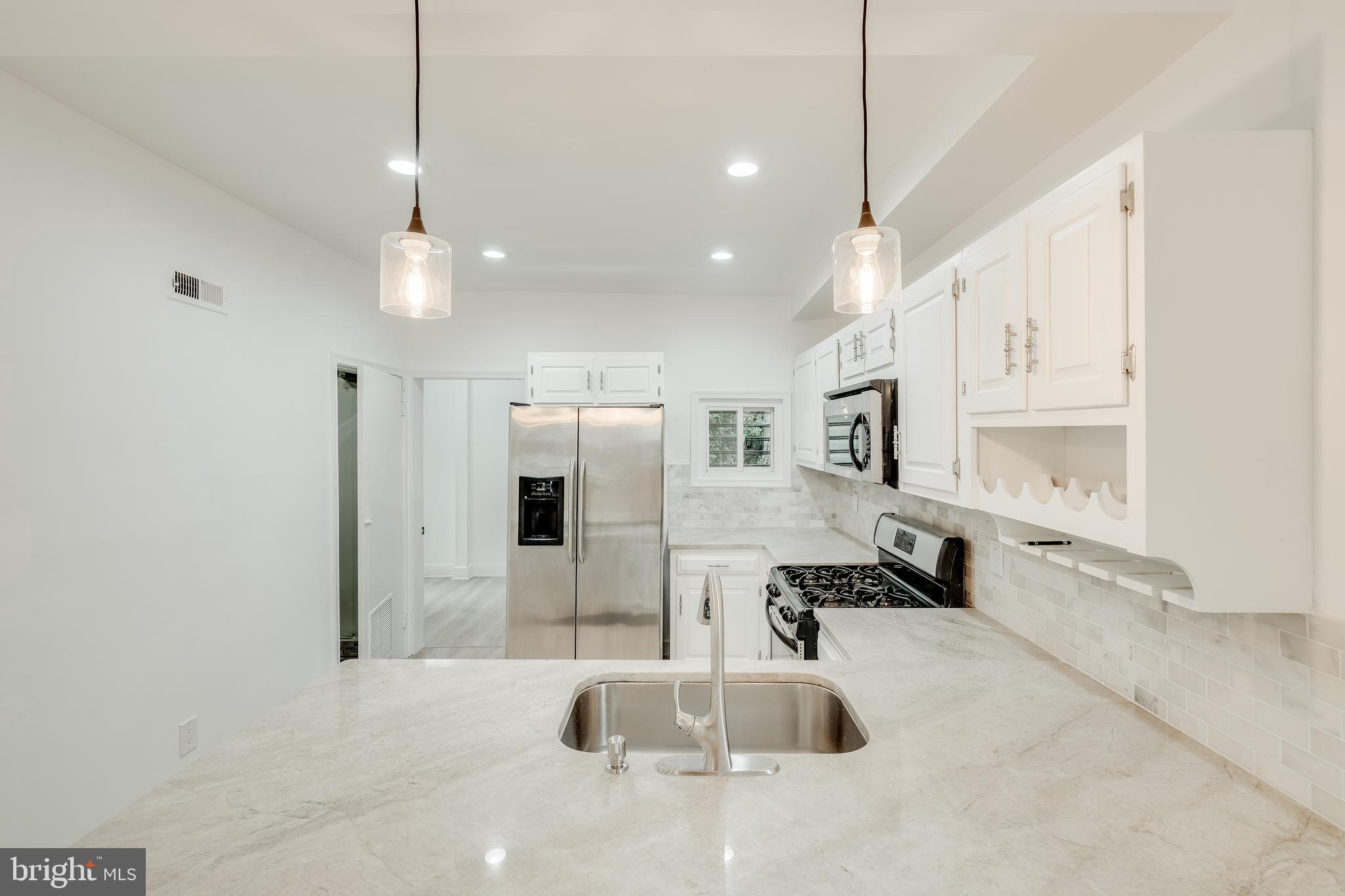 BRENTWOOD - Residential