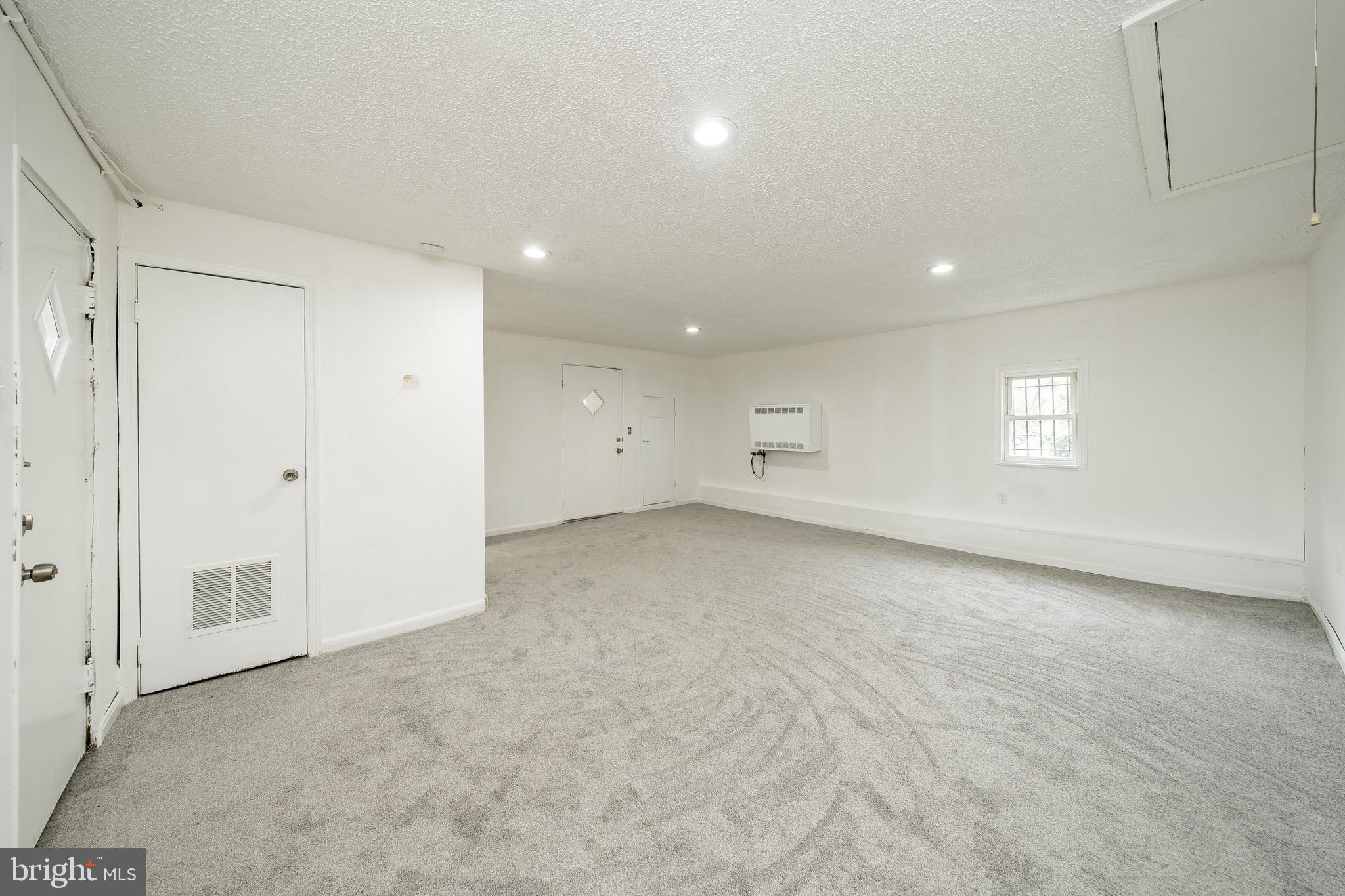 BRENTWOOD - Residential