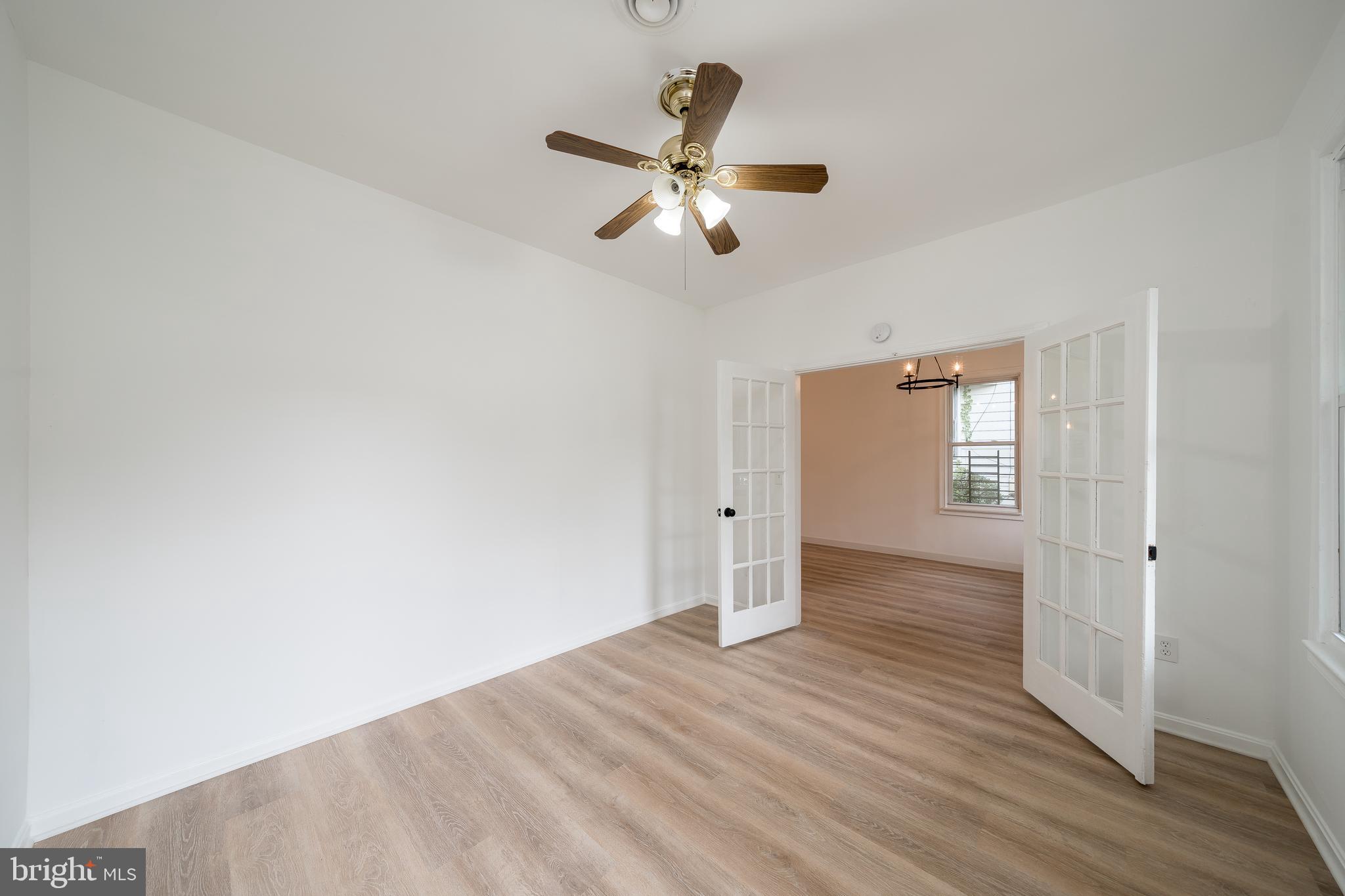 BRENTWOOD - Residential