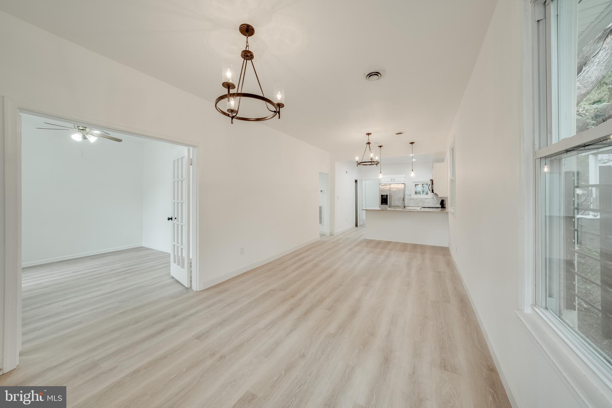 BRENTWOOD - Residential