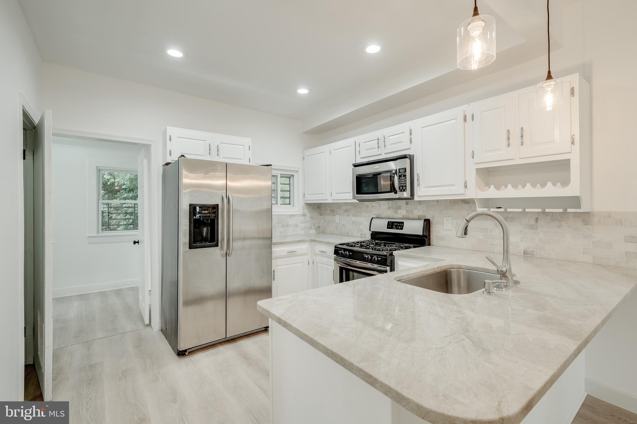 BRENTWOOD - Residential