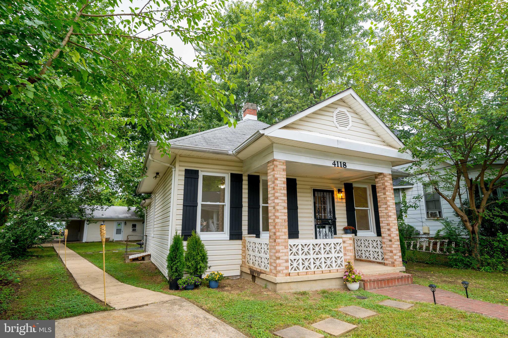 BRENTWOOD - Residential