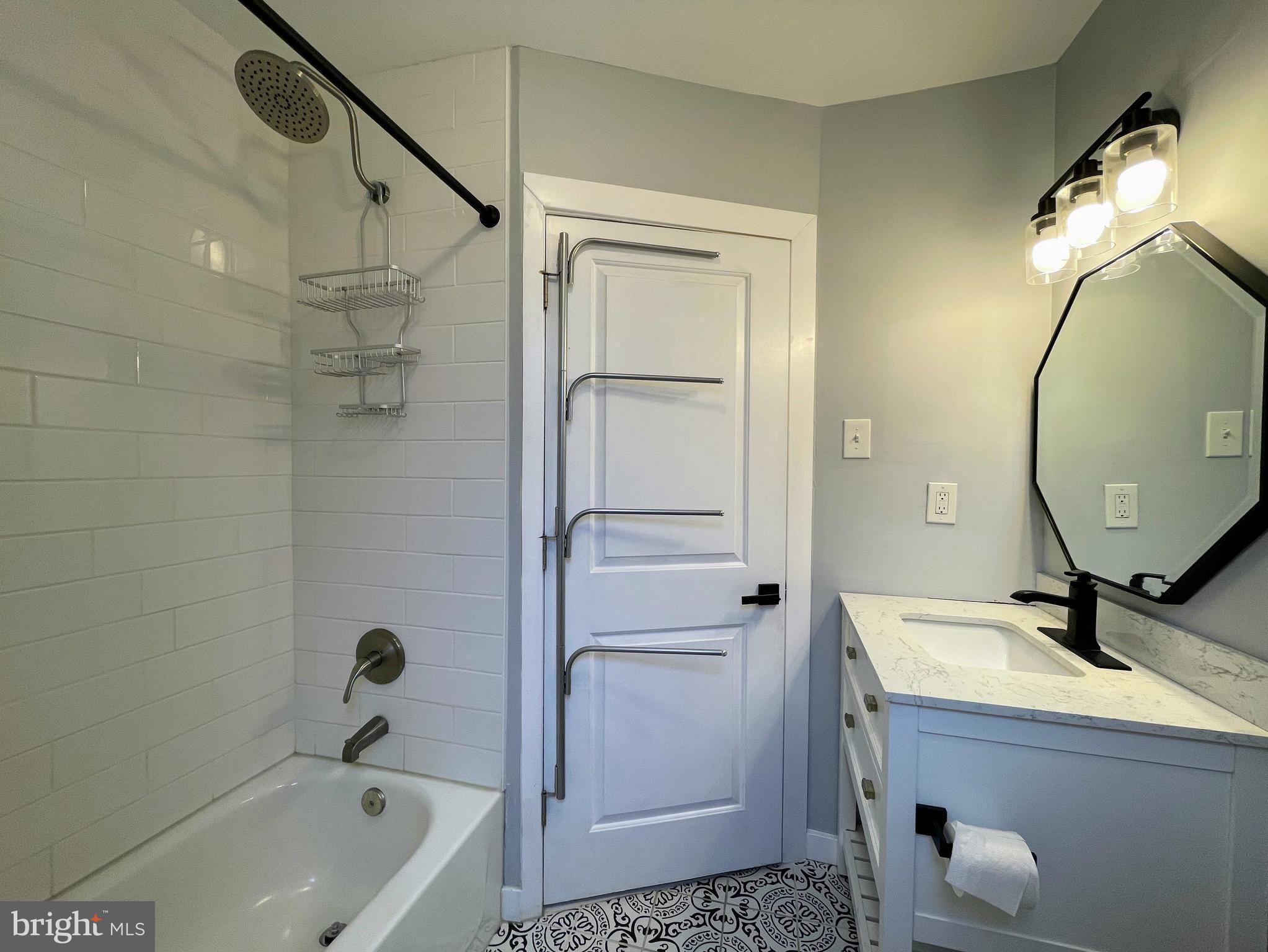 DICKINSON NARROWS - Residential Lease