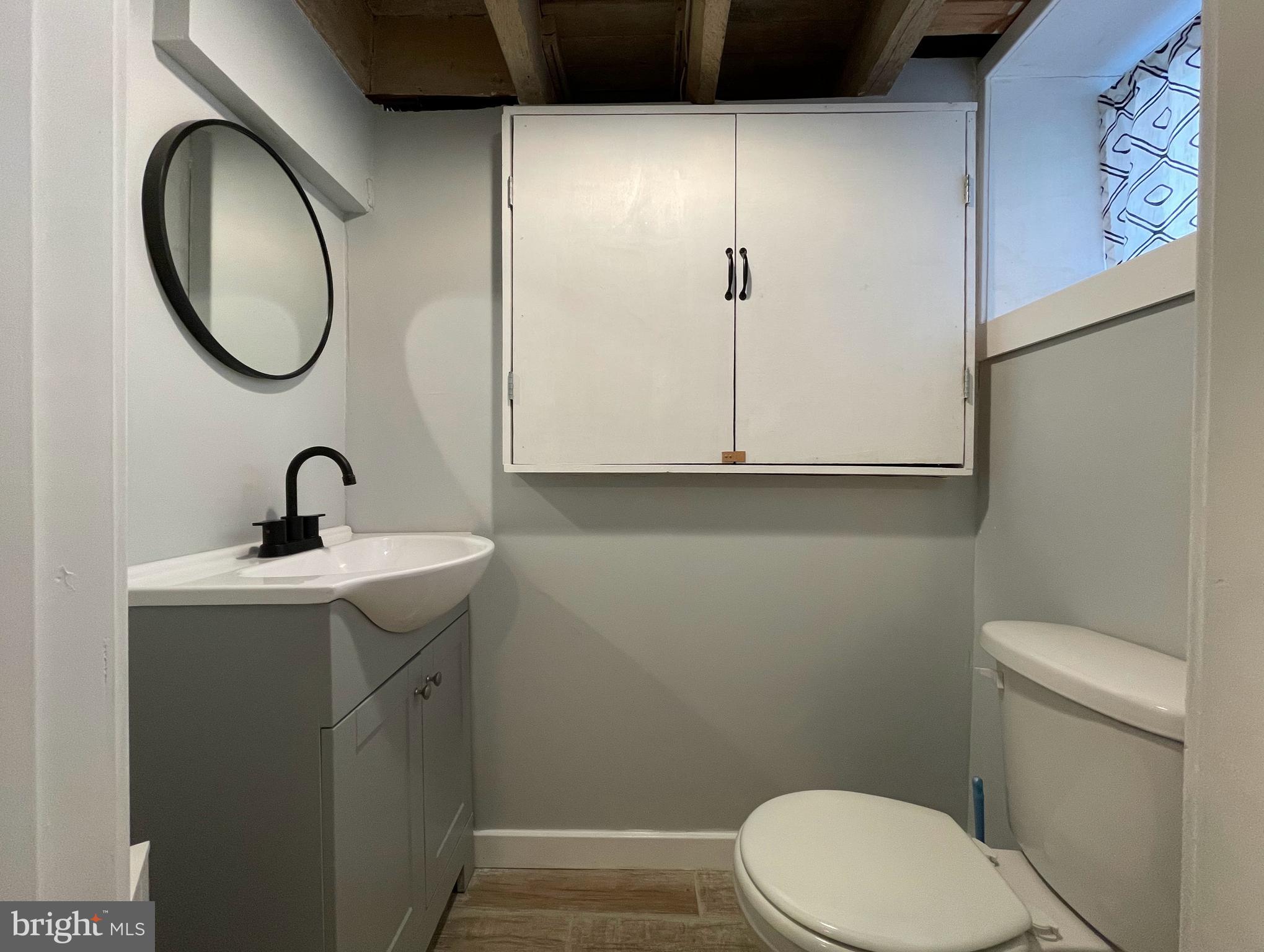 DICKINSON NARROWS - Residential Lease