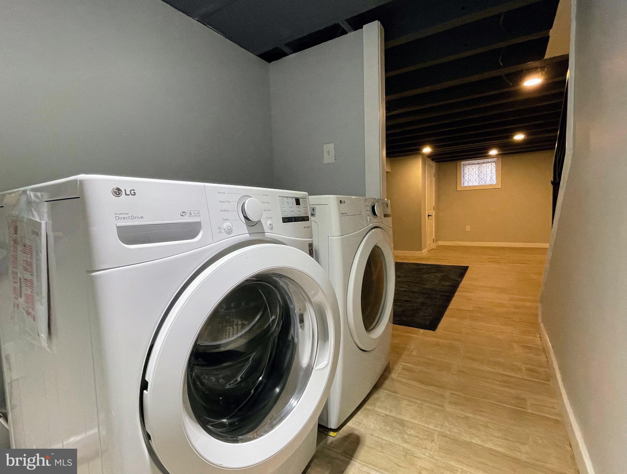 DICKINSON NARROWS - Residential Lease