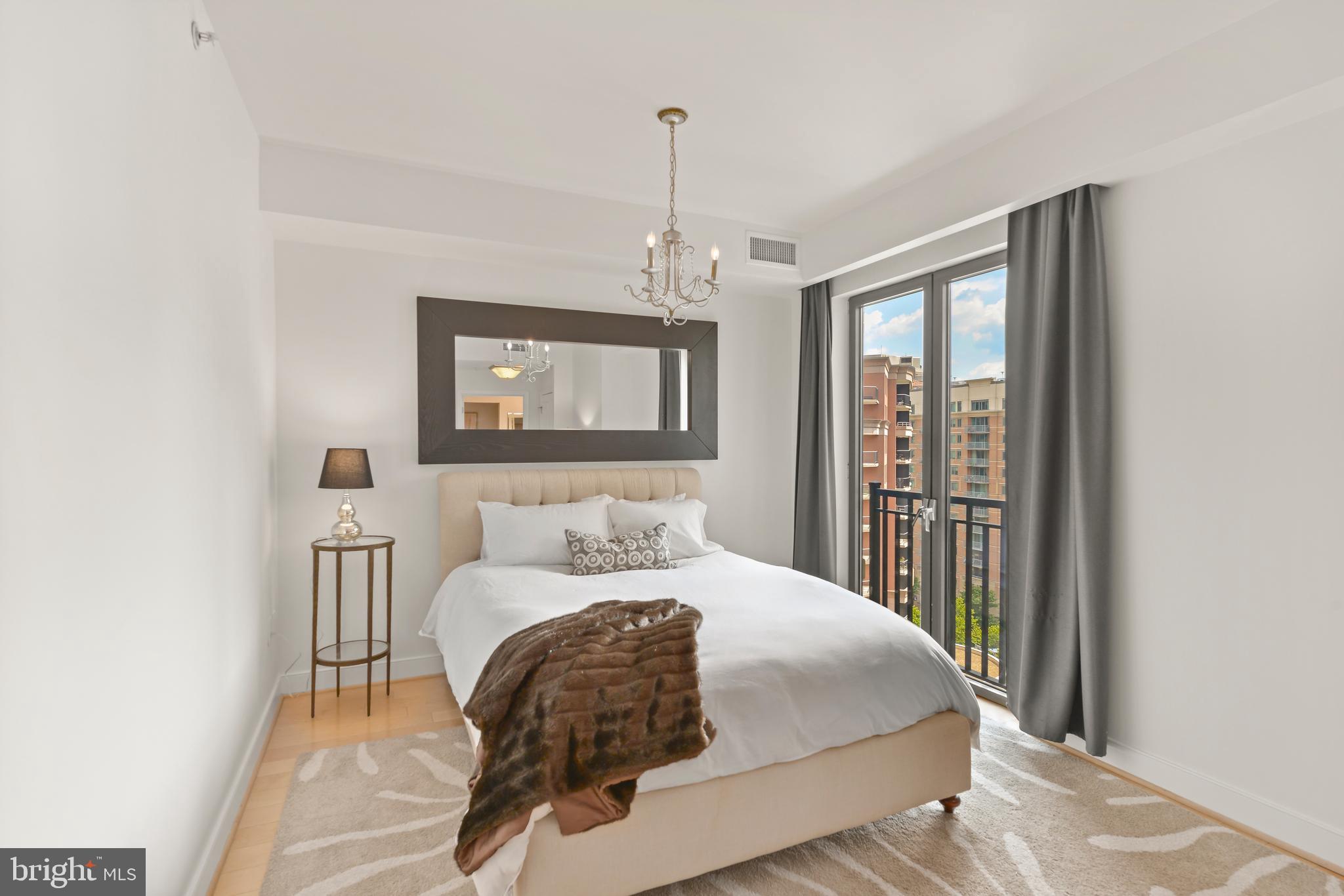 LIONSGATE - Residential