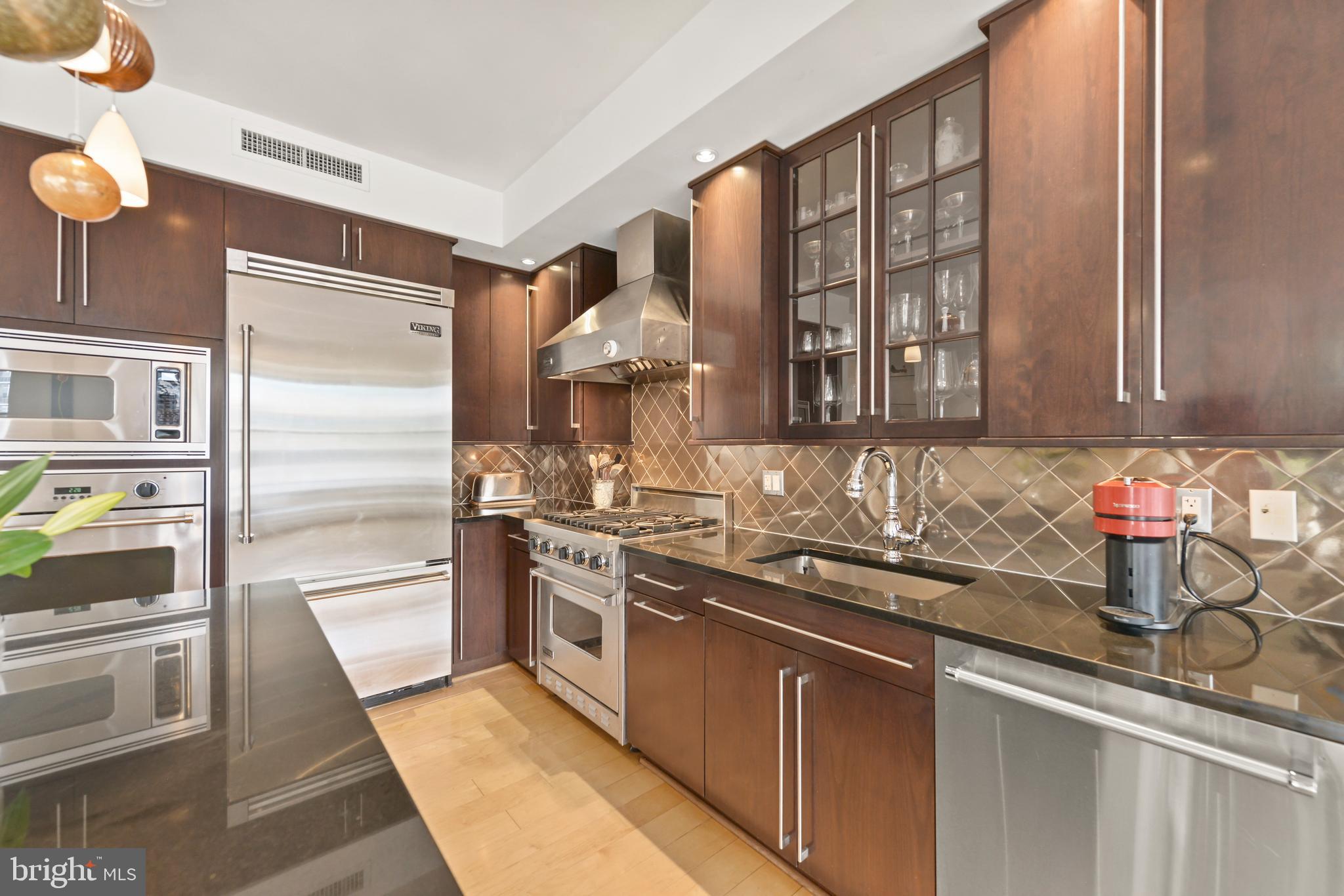 LIONSGATE - Residential