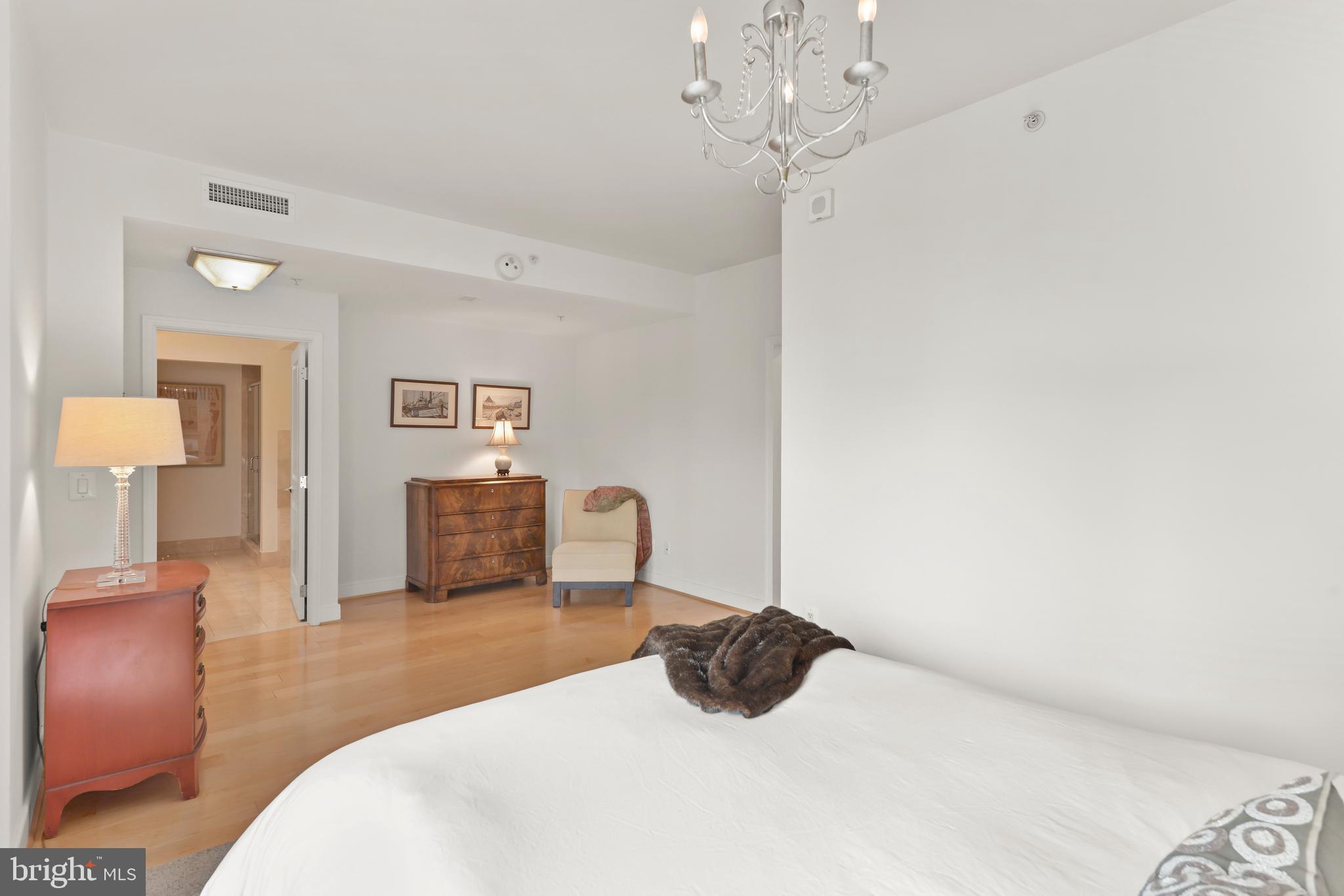 LIONSGATE - Residential