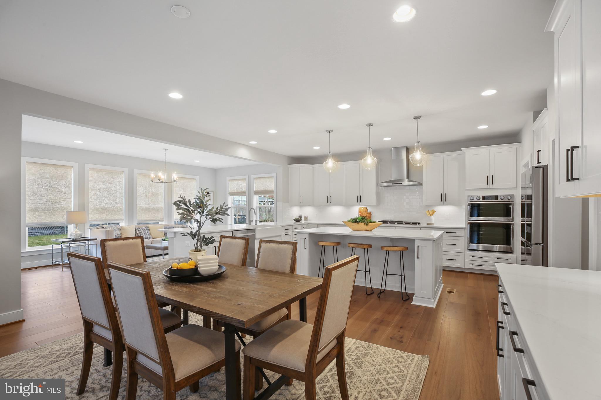 VIENNA WOODS - Residential