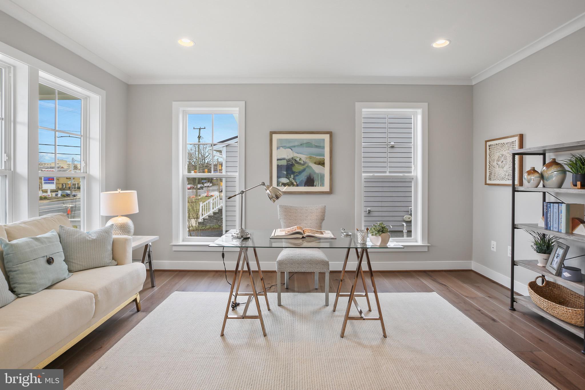 VIENNA WOODS - Residential