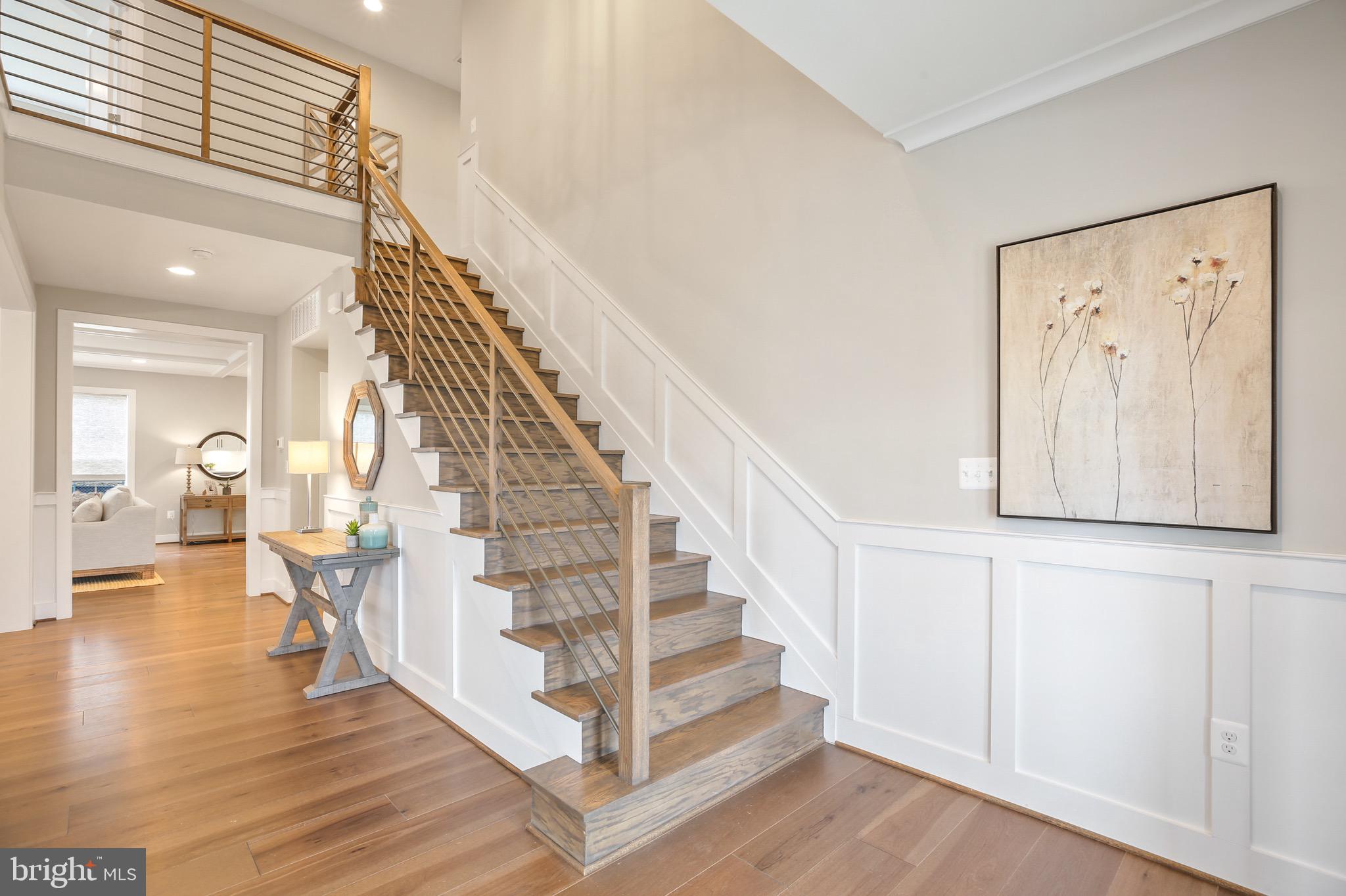 VIENNA WOODS - Residential