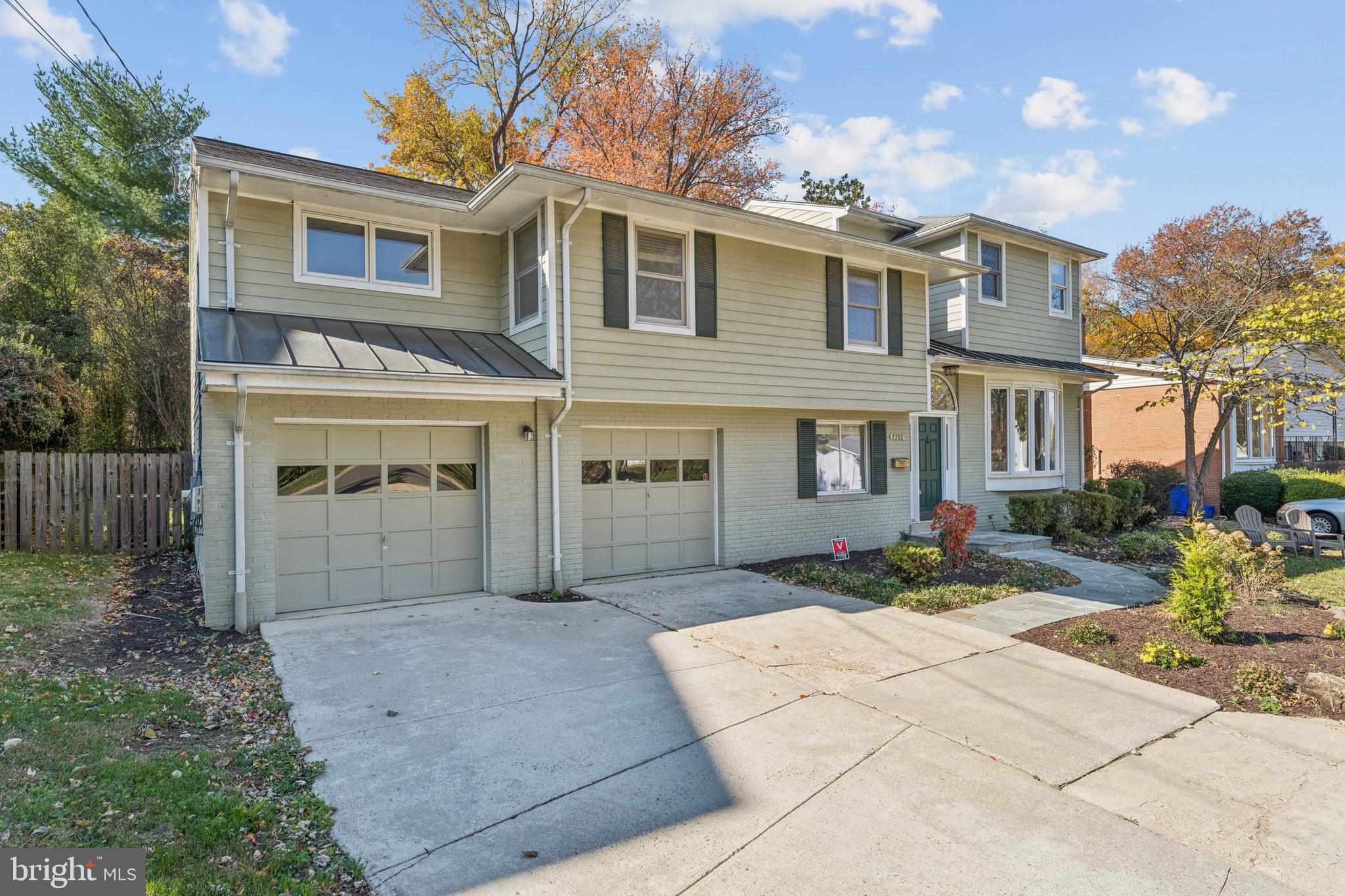 OAKWOOD KNOLLS - Residential Lease