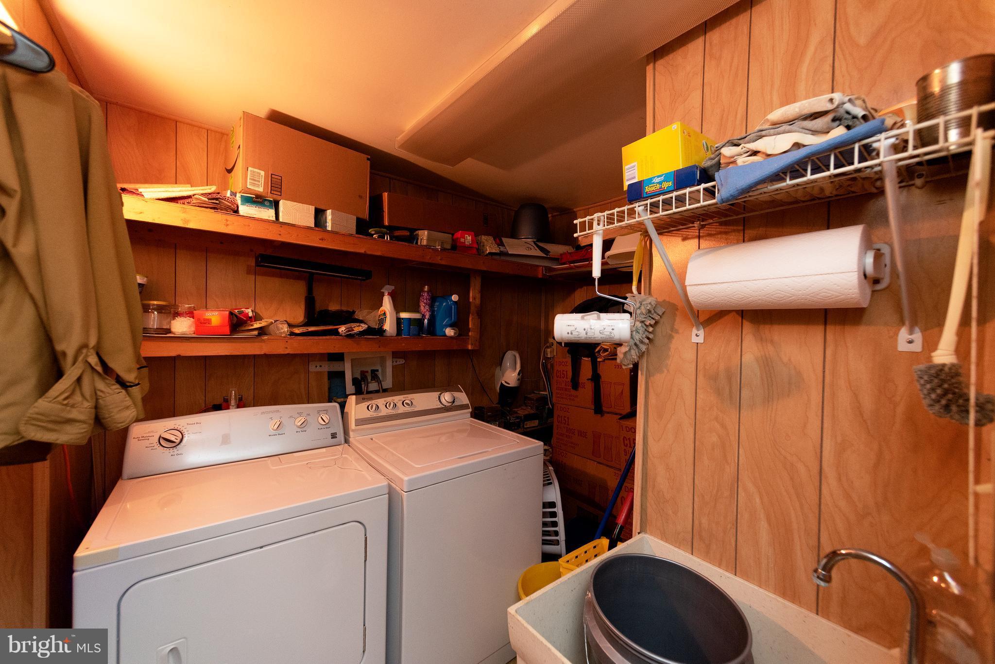 SUNRISE BEACH - Residential