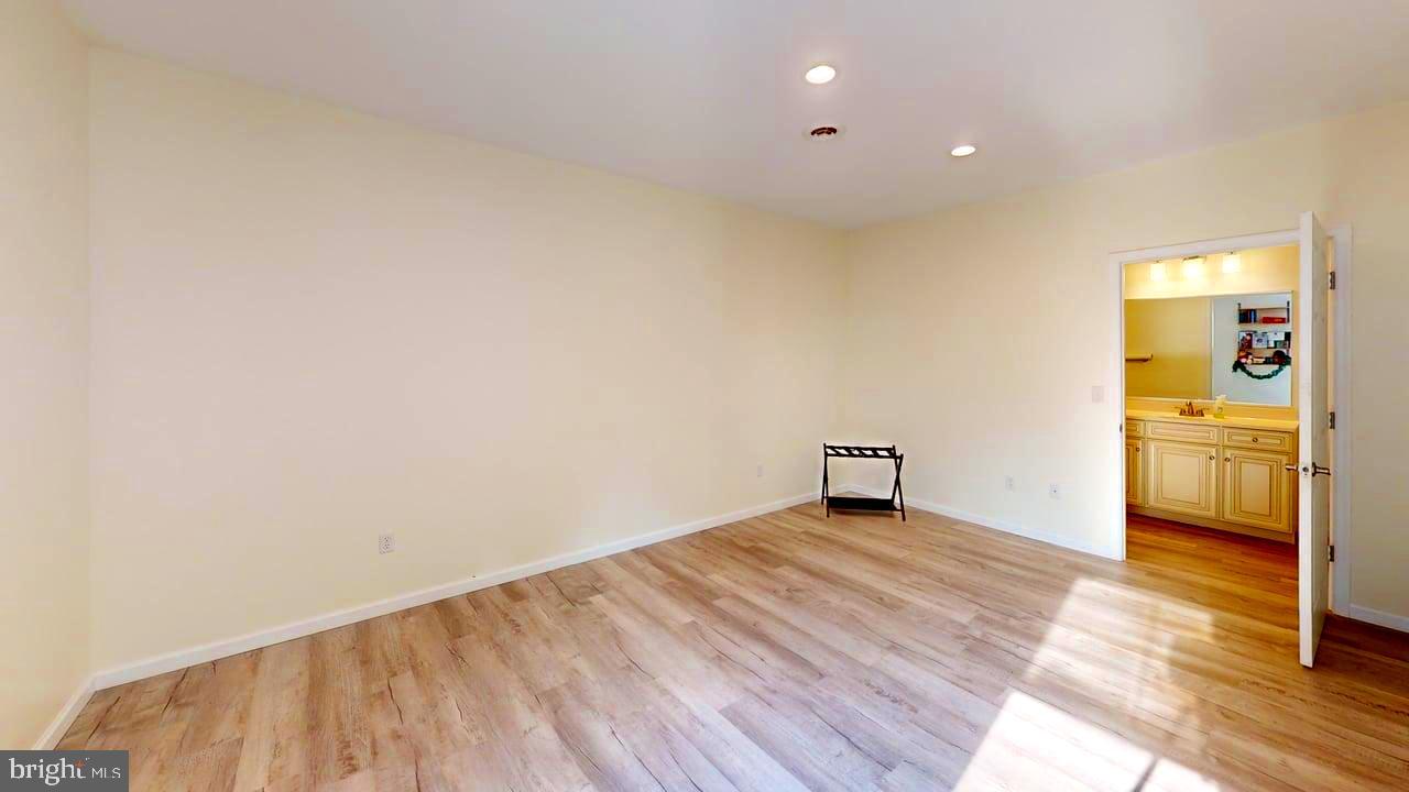 DEERFIELD ESTATES - Residential