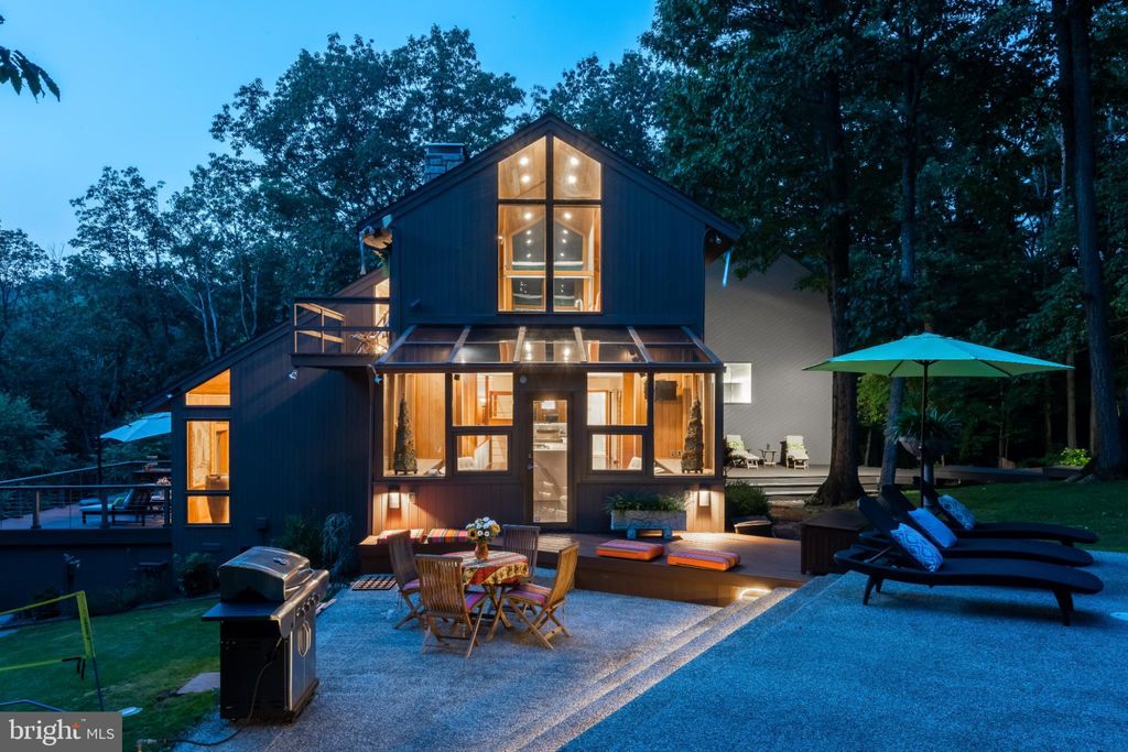 Photo of 725 Laurel Ridge Road, REINHOLDS, PA 17569 (MLS # PALA2083606)