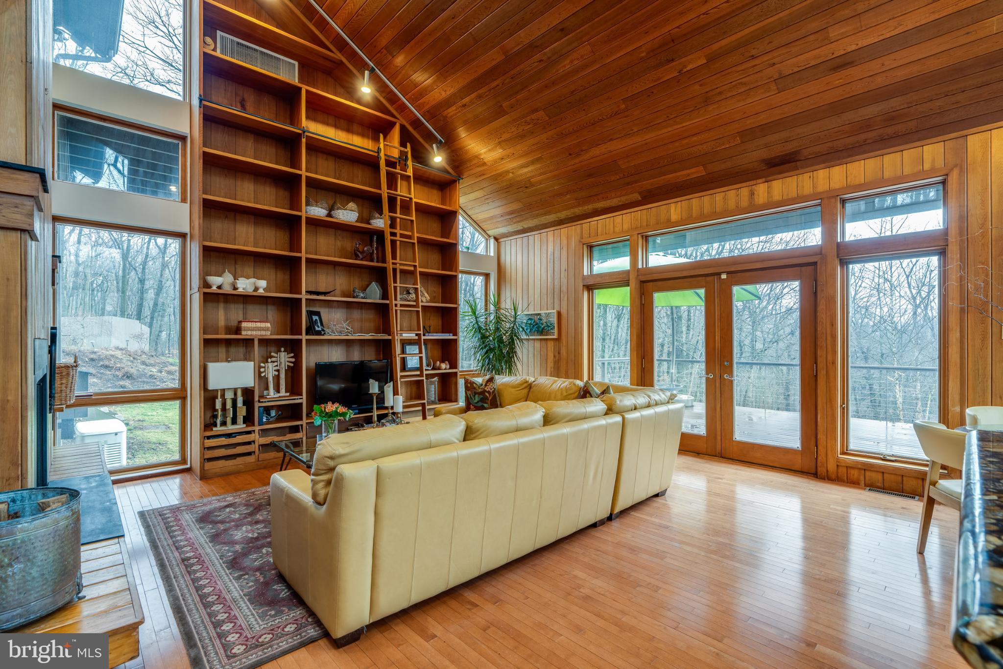 TEXTER MOUNTAIN - Residential