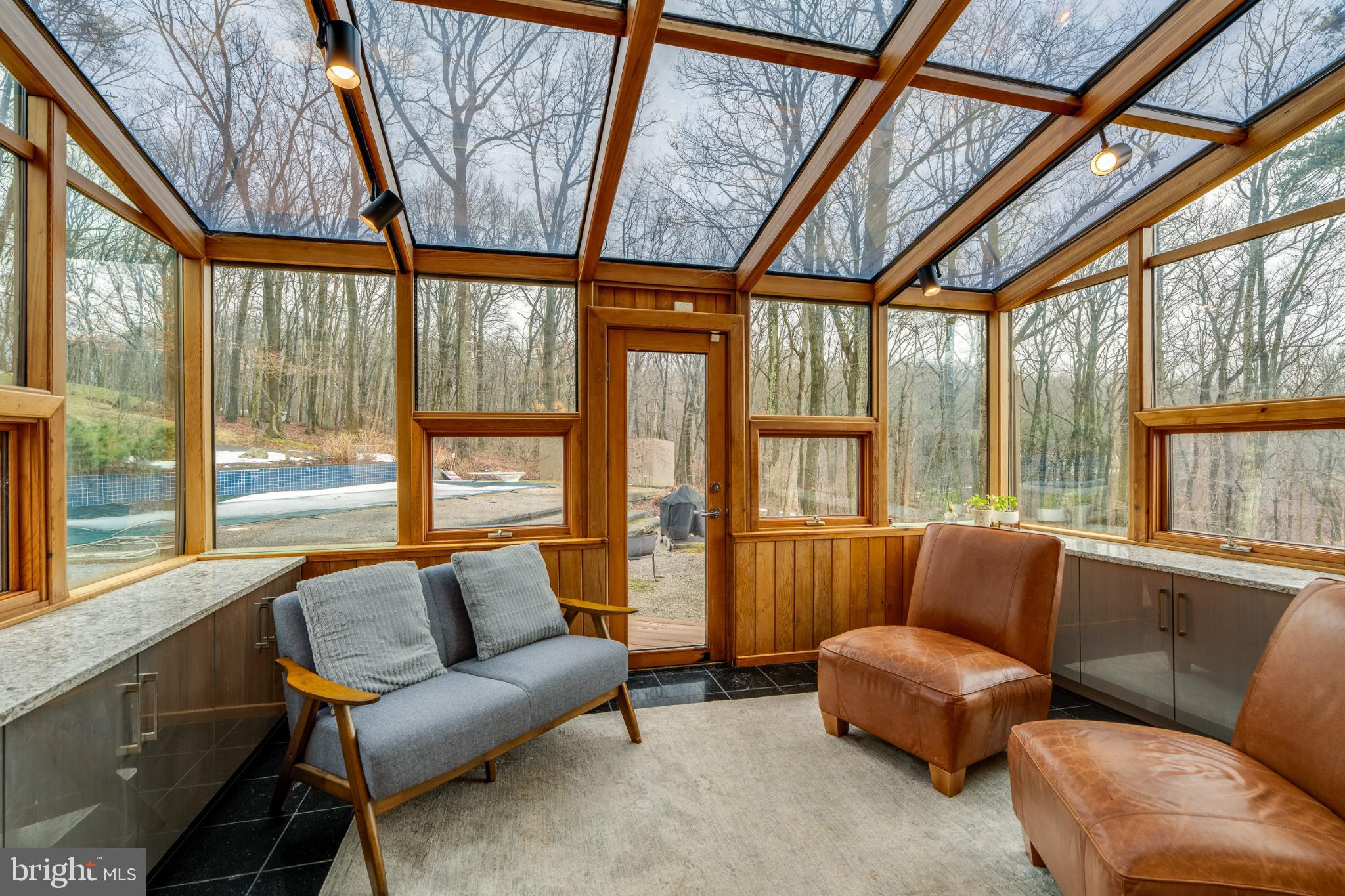 TEXTER MOUNTAIN - Residential