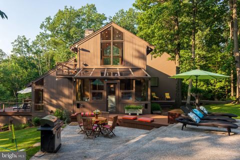 725 LAUREL RIDGE ROAD REINHOLDS PA 17569