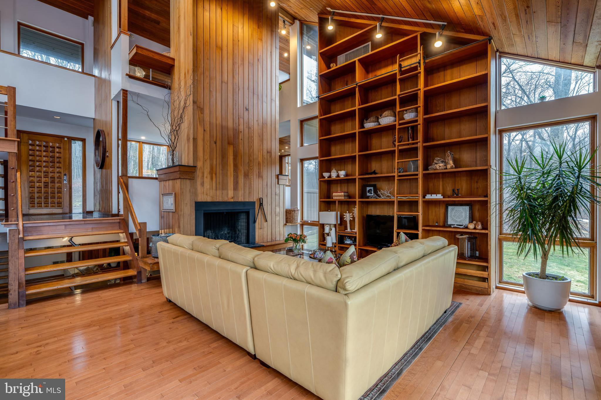 TEXTER MOUNTAIN - Residential