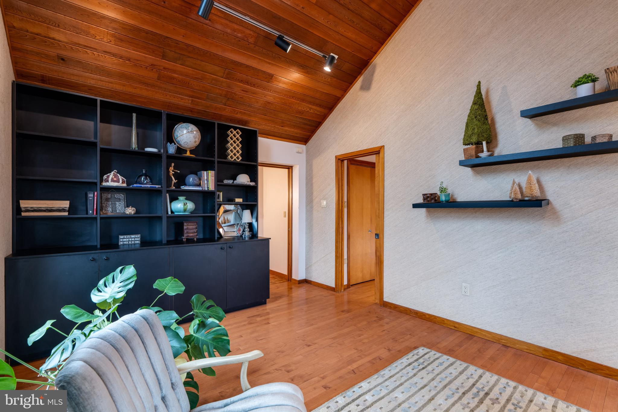 TEXTER MOUNTAIN - Residential