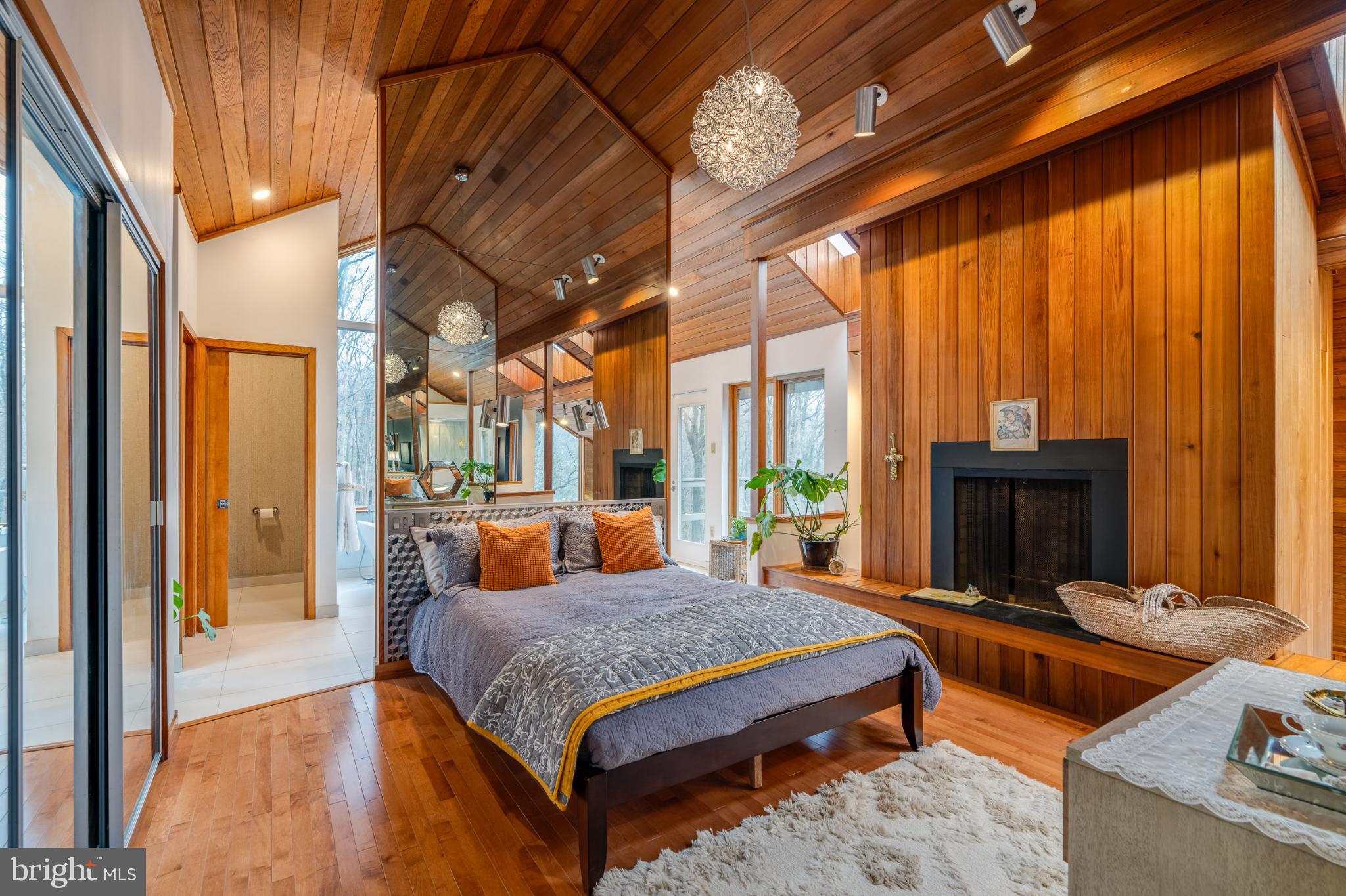 TEXTER MOUNTAIN - Residential