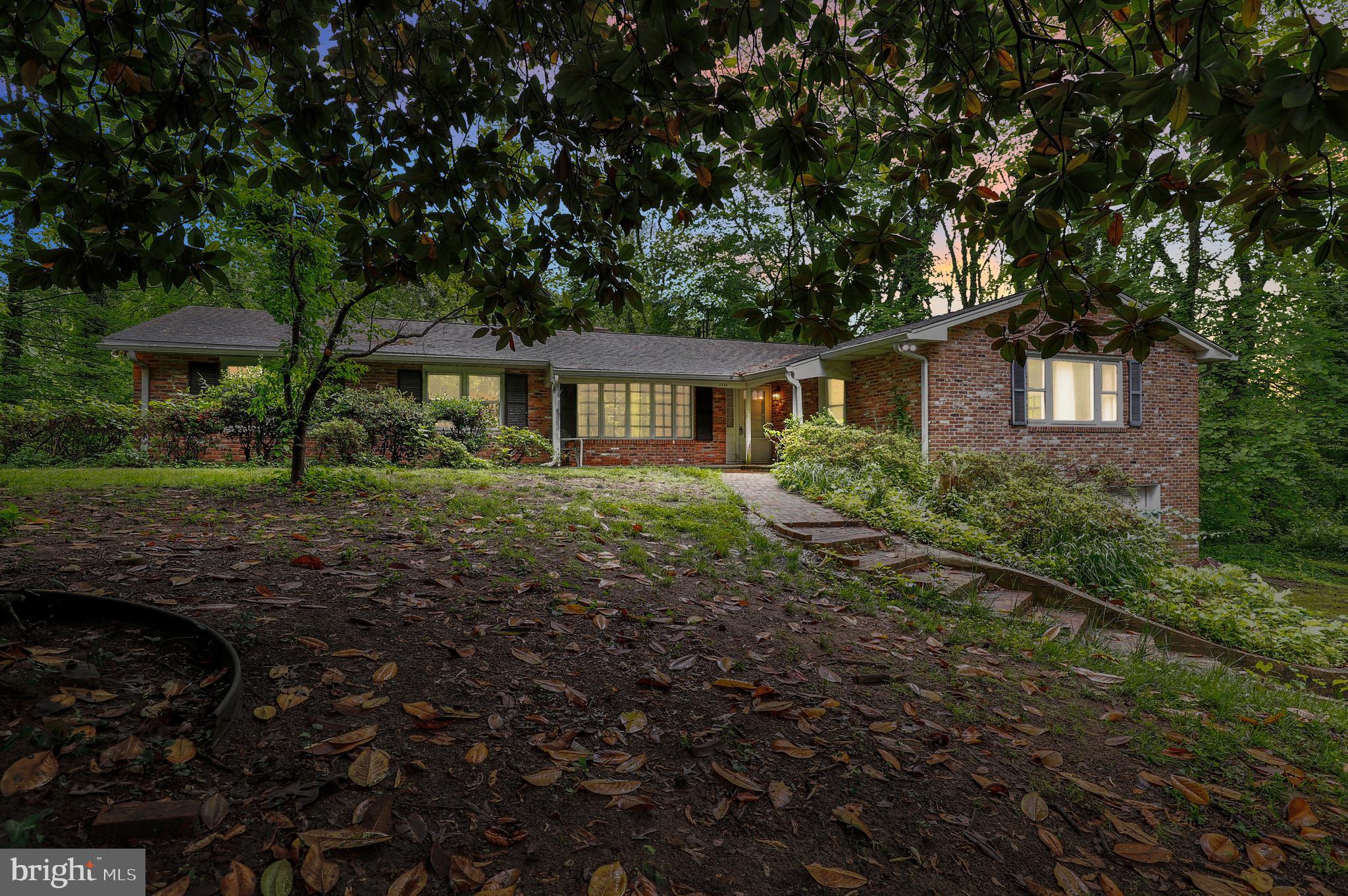 1232 TAYLOR AVENUE