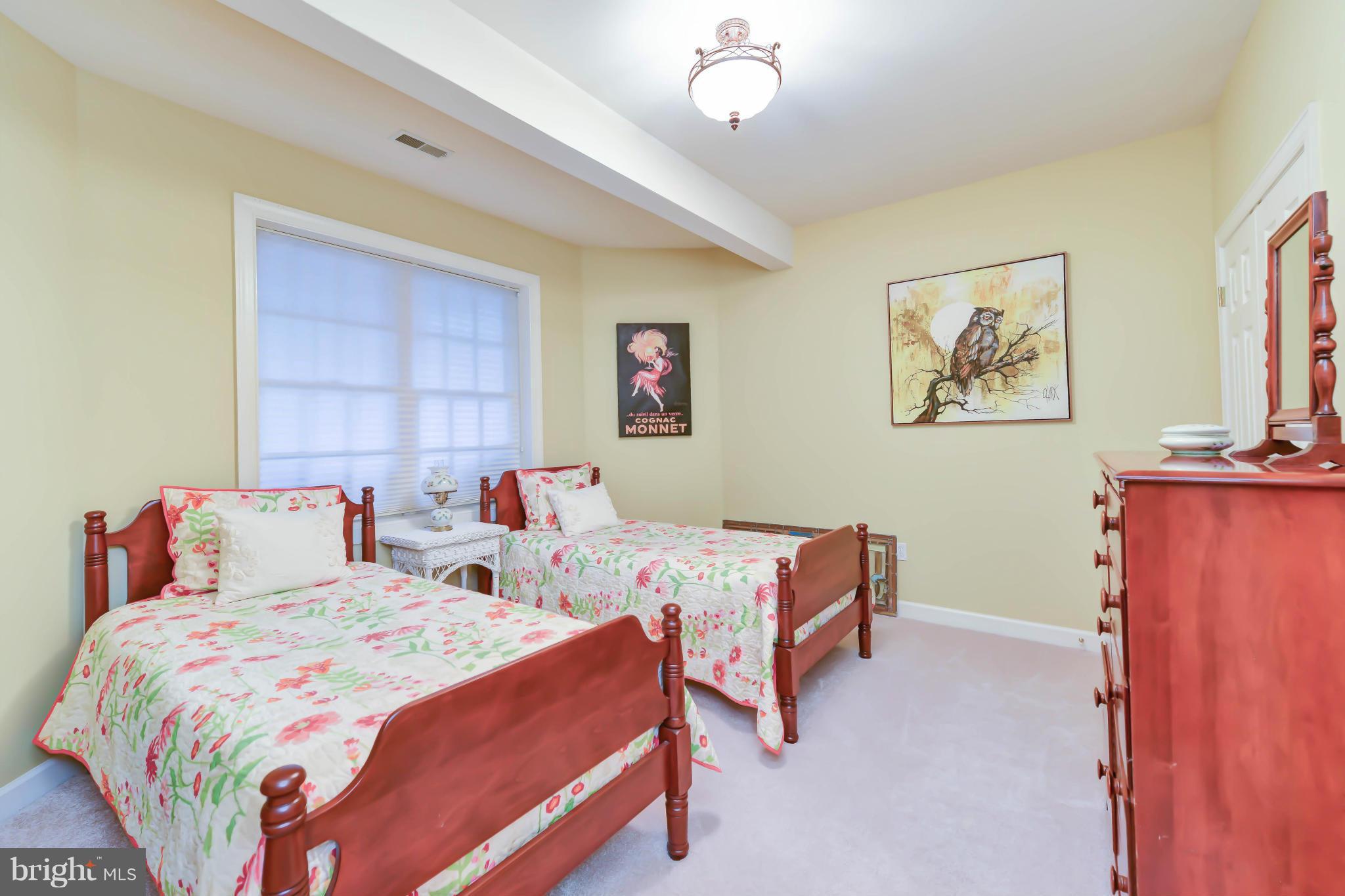 KINGS CLOISTER - Residential