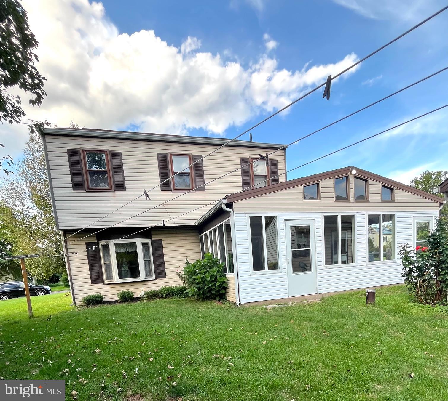 881 DEPOT LANE