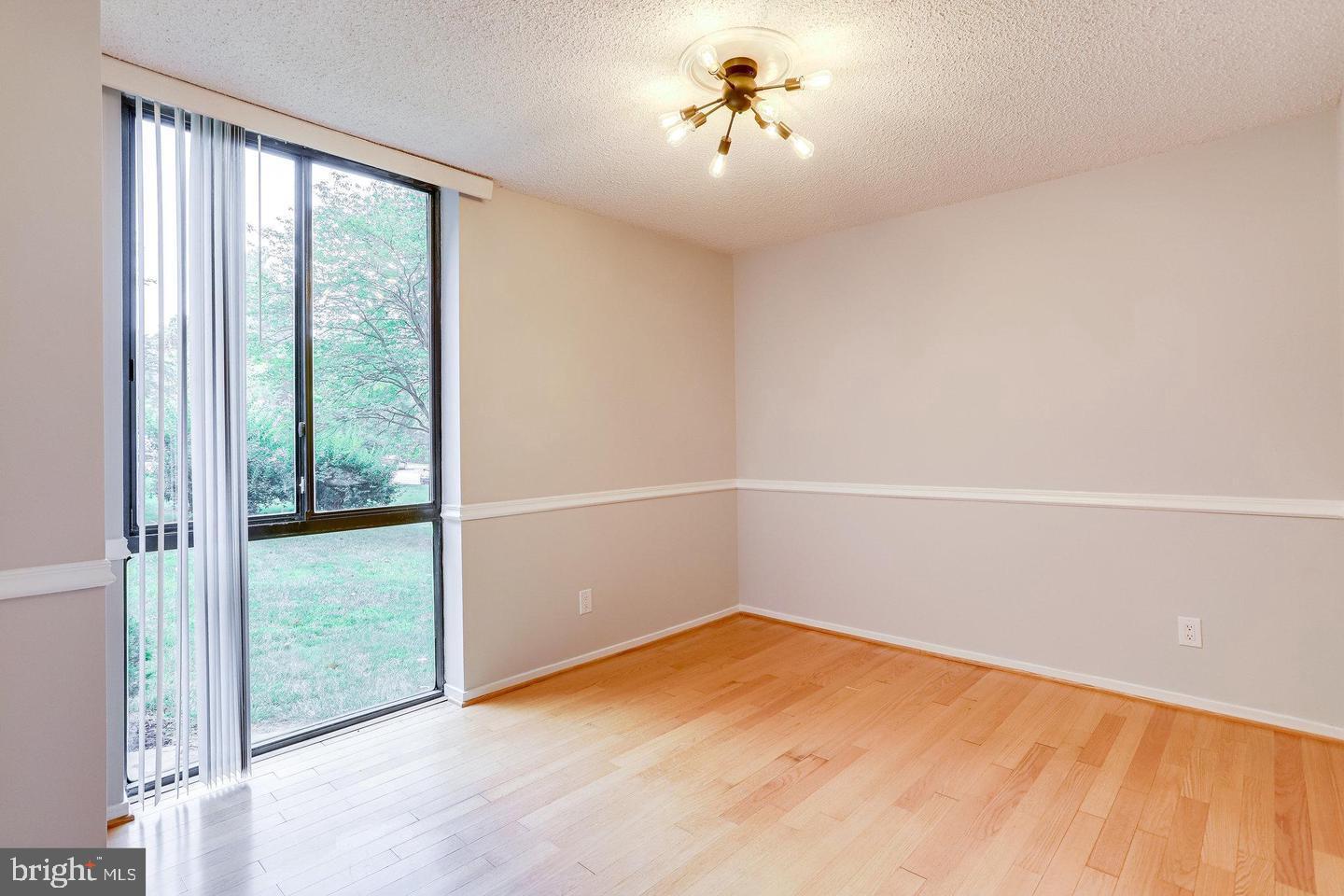 IDYLWOOD TOWERS CONDO - Residential