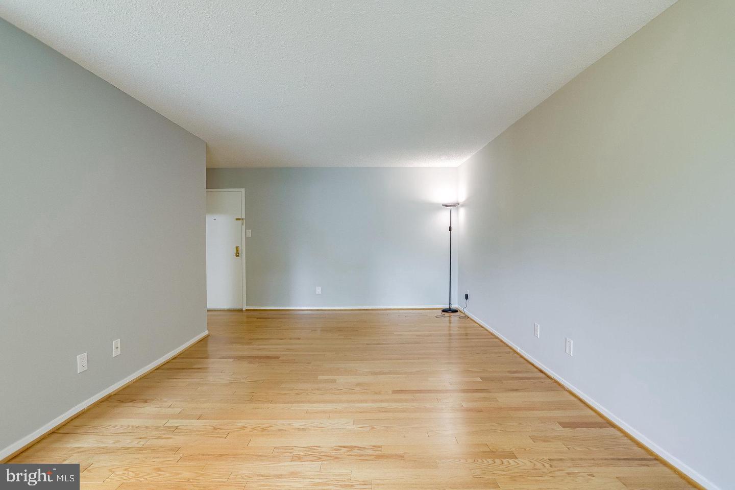 IDYLWOOD TOWERS CONDO - Residential