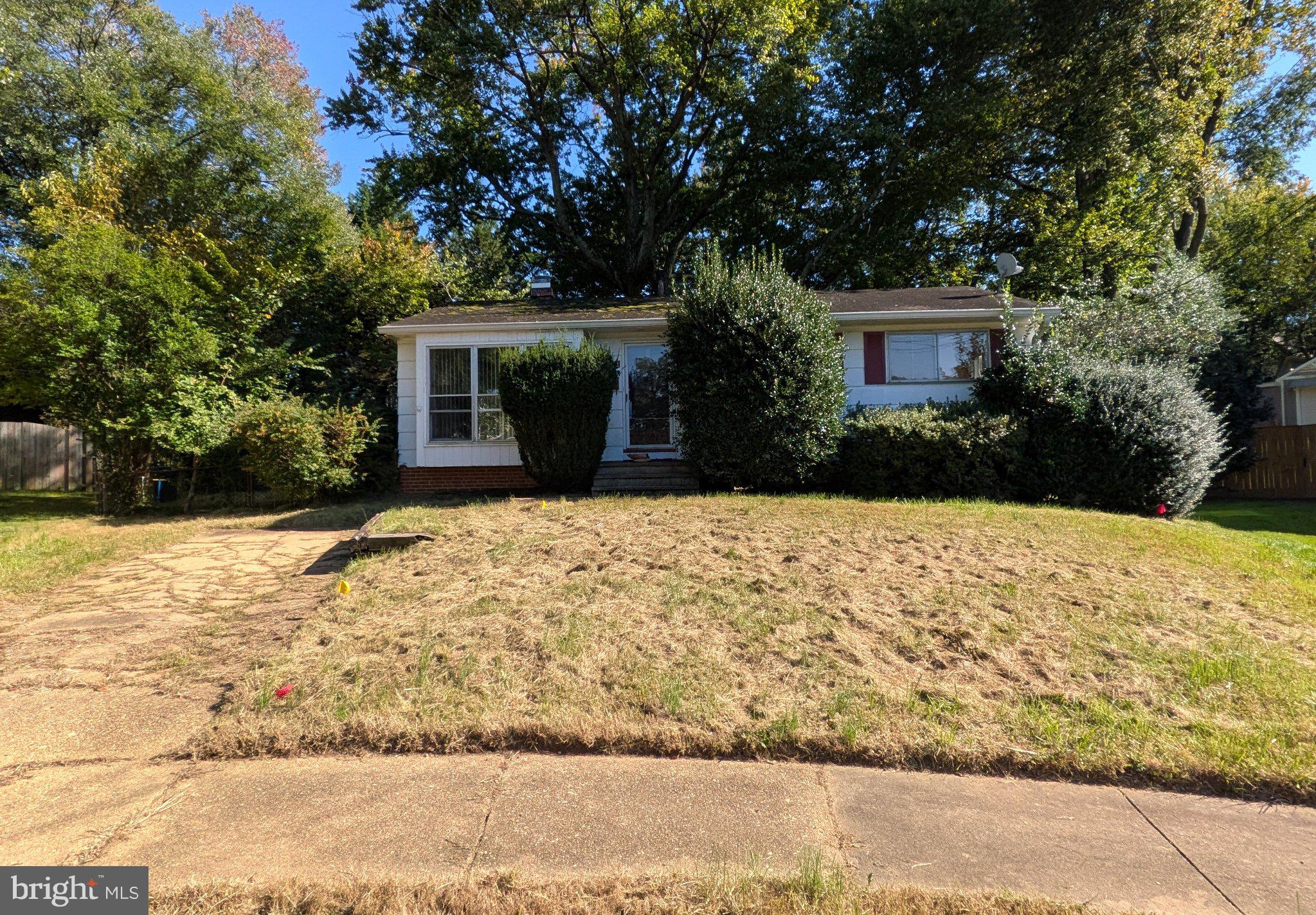 1412 PATRICK CIRCLE SW