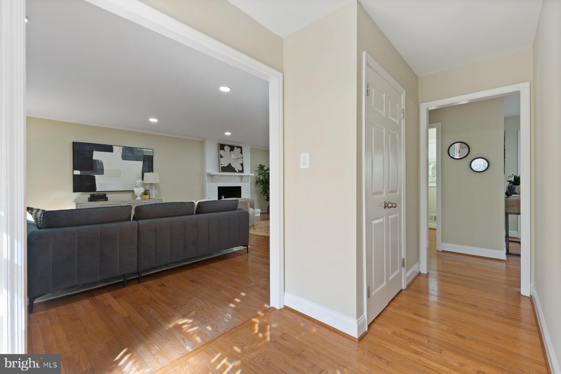 KENWOOD OAKS - Residential