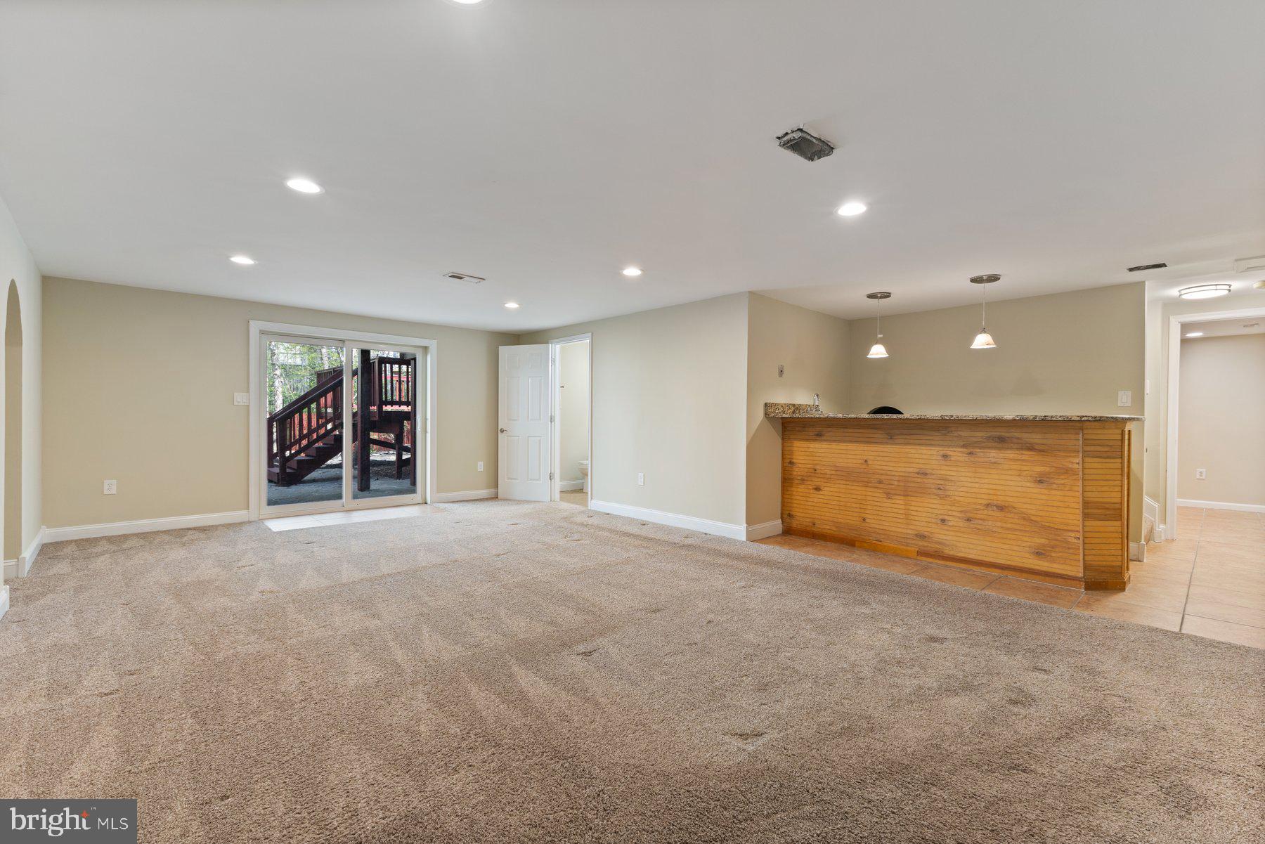 KENWOOD OAKS - Residential