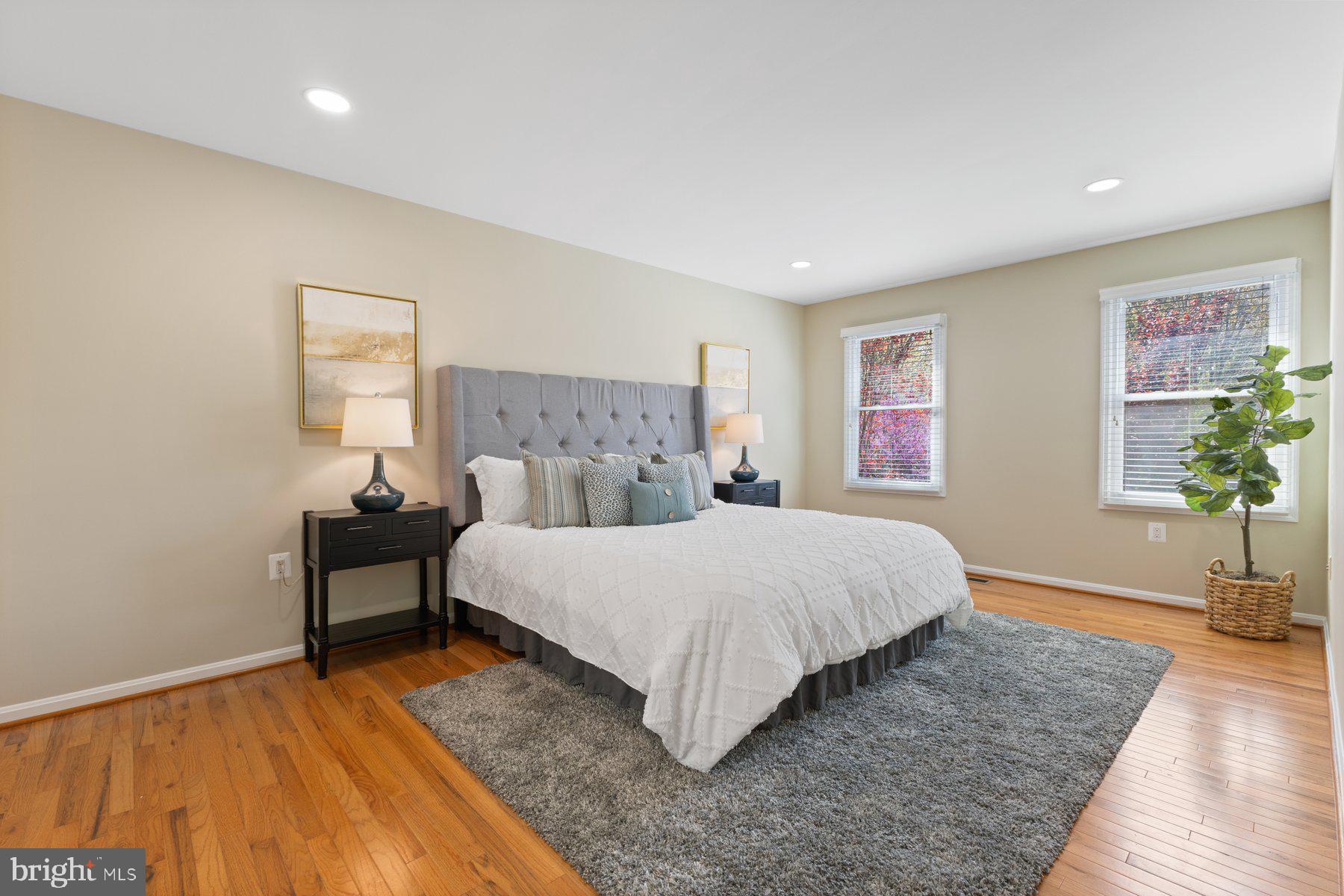 KENWOOD OAKS - Residential