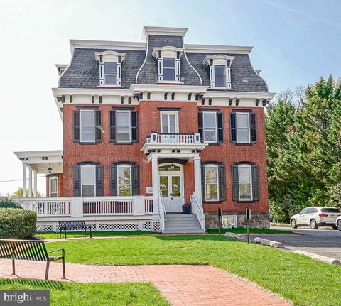 10 W MAIN STREET MOORESTOWN NJ 08057