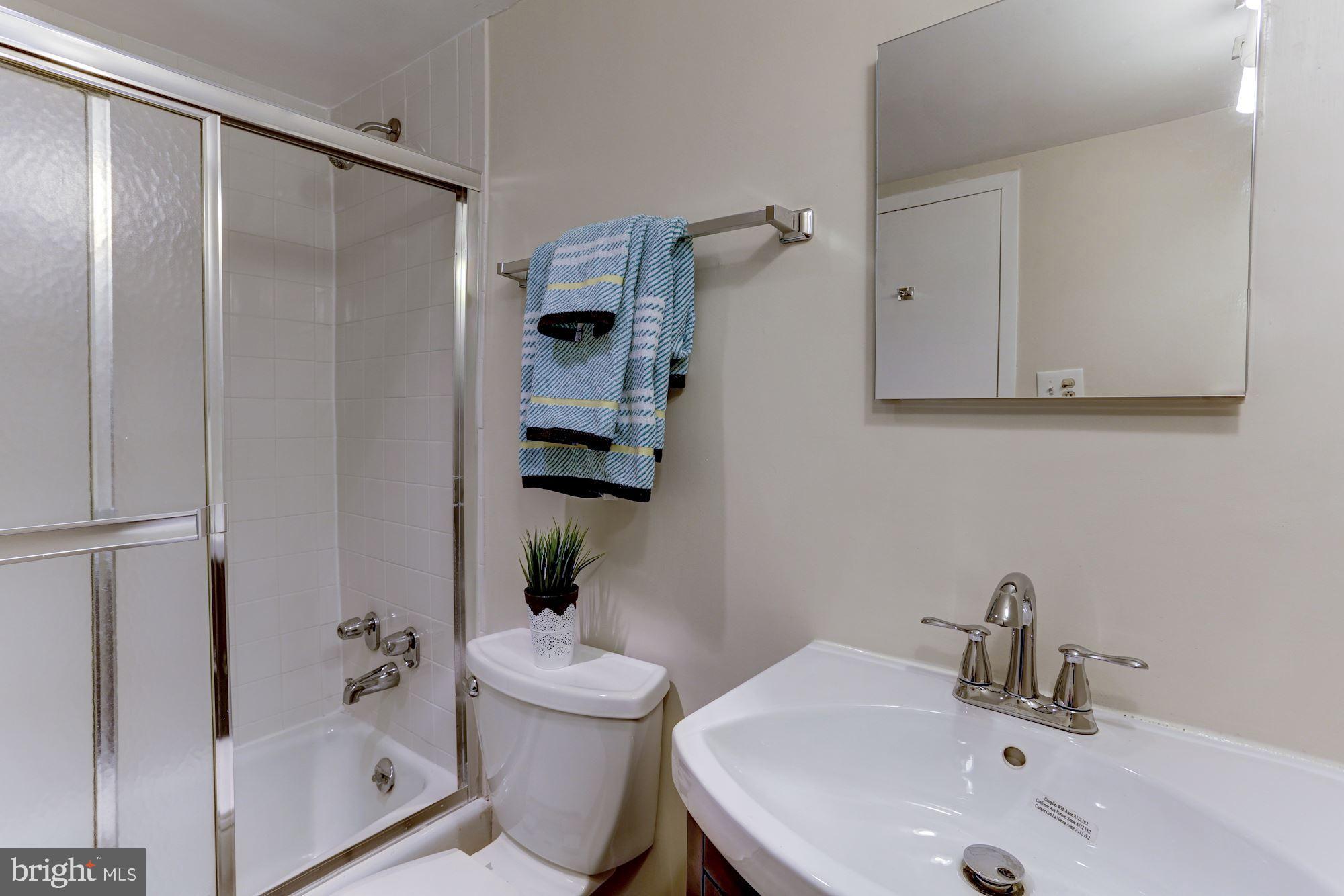 FOGGY BOTTOM - Residential Lease