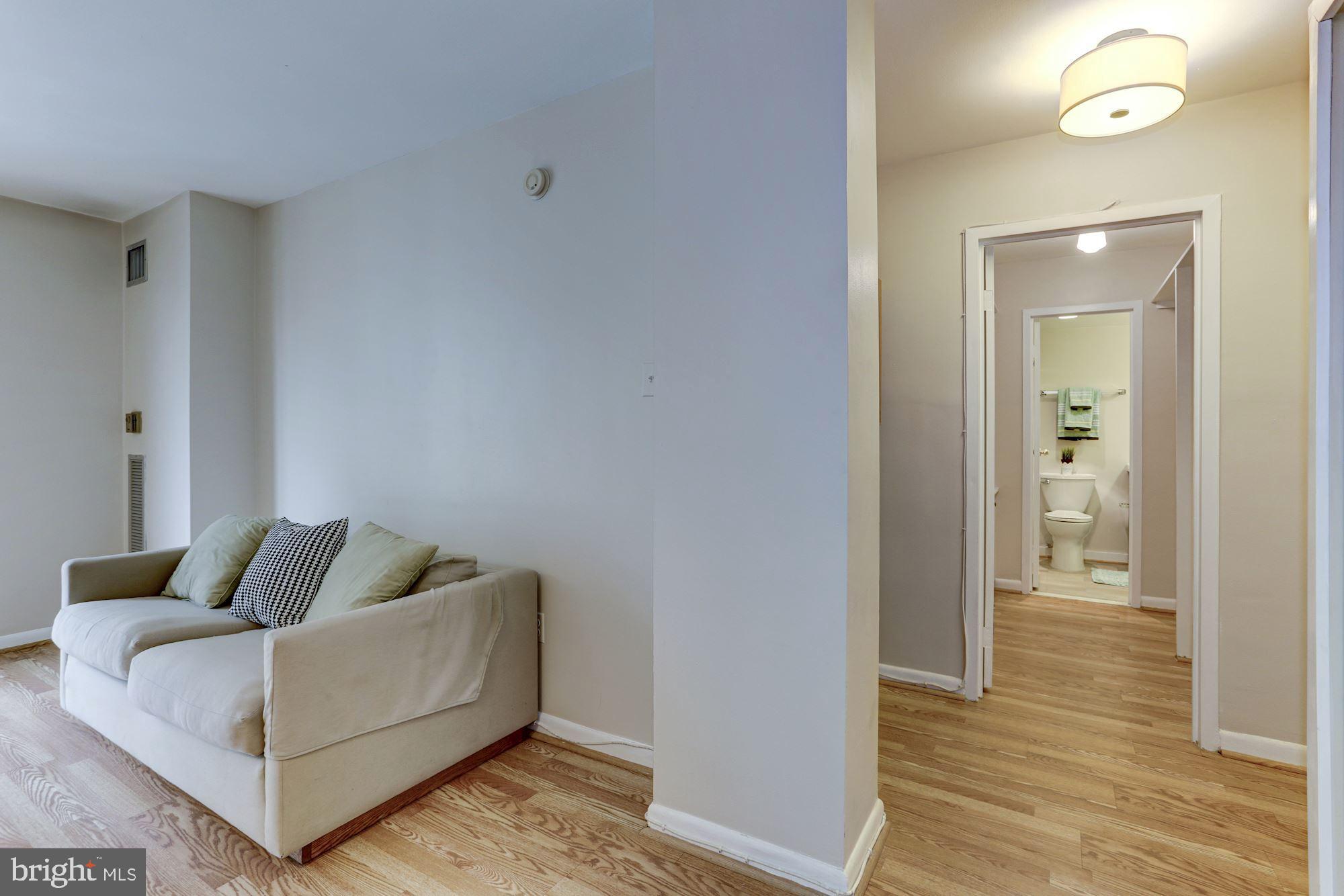 FOGGY BOTTOM - Residential Lease
