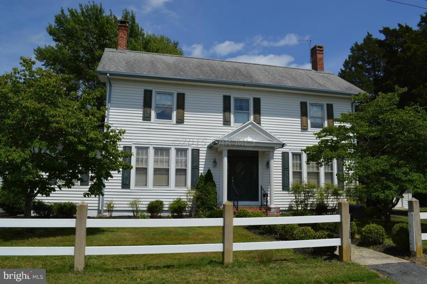 CHARMING HISTORIC WATERFRONT COLONIAL LOCATED IN THE HISTORIC VILLAGE OF ALLEN. NATURE LOVERS RETREAT. ENJOY THE BLUE HERONS AND EAGLES.  BUILT-INS GALORE, BEAUTIFUL WOOD FLOORS, 2 FIREPLACES, FLEXIBLE FLOORPLAN, 2ND FLOOR DEN PRESENTLY USED AS 4TH BEDROOM. SLEEPING PORCH 16.5X7.5, STUDY/OFFICE 16X7, 3 ROOMS IN ATTIC PLUS 600 SQ FT COTTAGE HOUSE W/ SUMMER KITCHEN, HUGE GARAGE W/ 2ND FLOOR WALK UP FOR GAMEROOM, WORKSHOP OR STORAGE PLUS 3RD BAY FOR MOWER, EQUIPMENT, ETC...