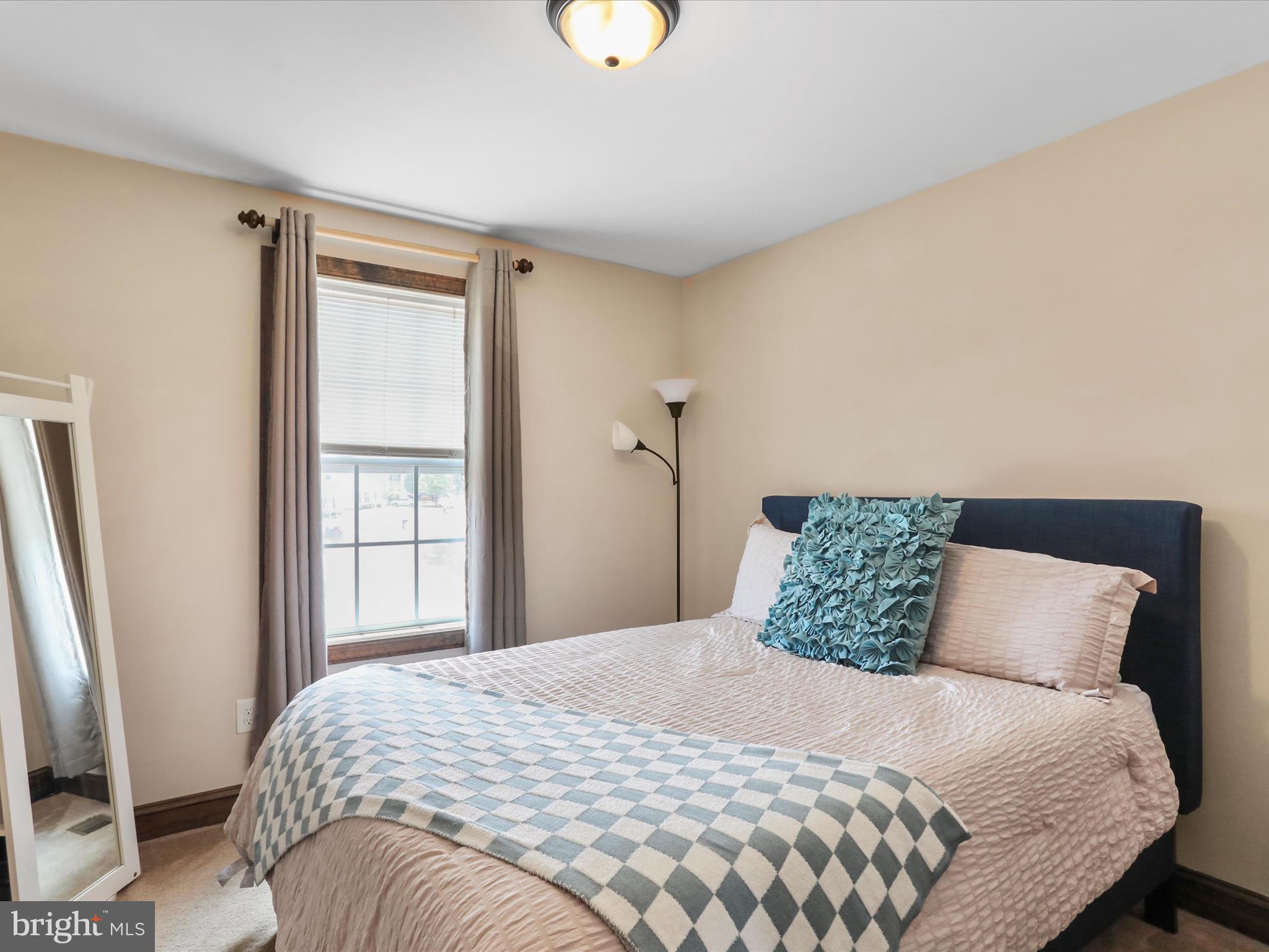 INWOOD VILLAGE - Residential