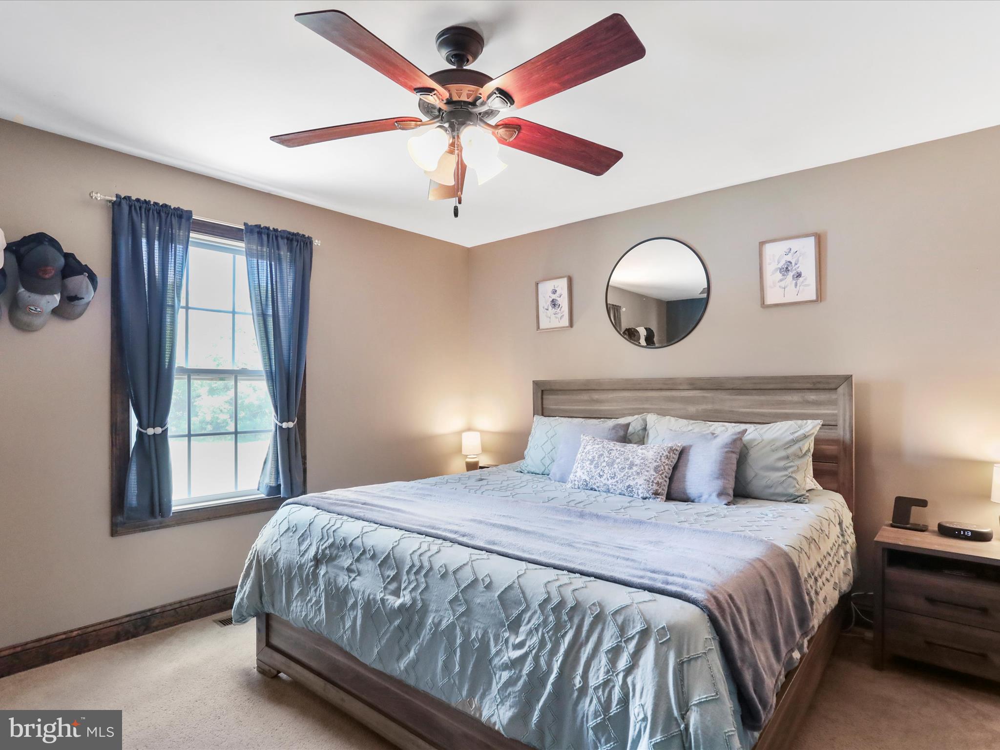 INWOOD VILLAGE - Residential